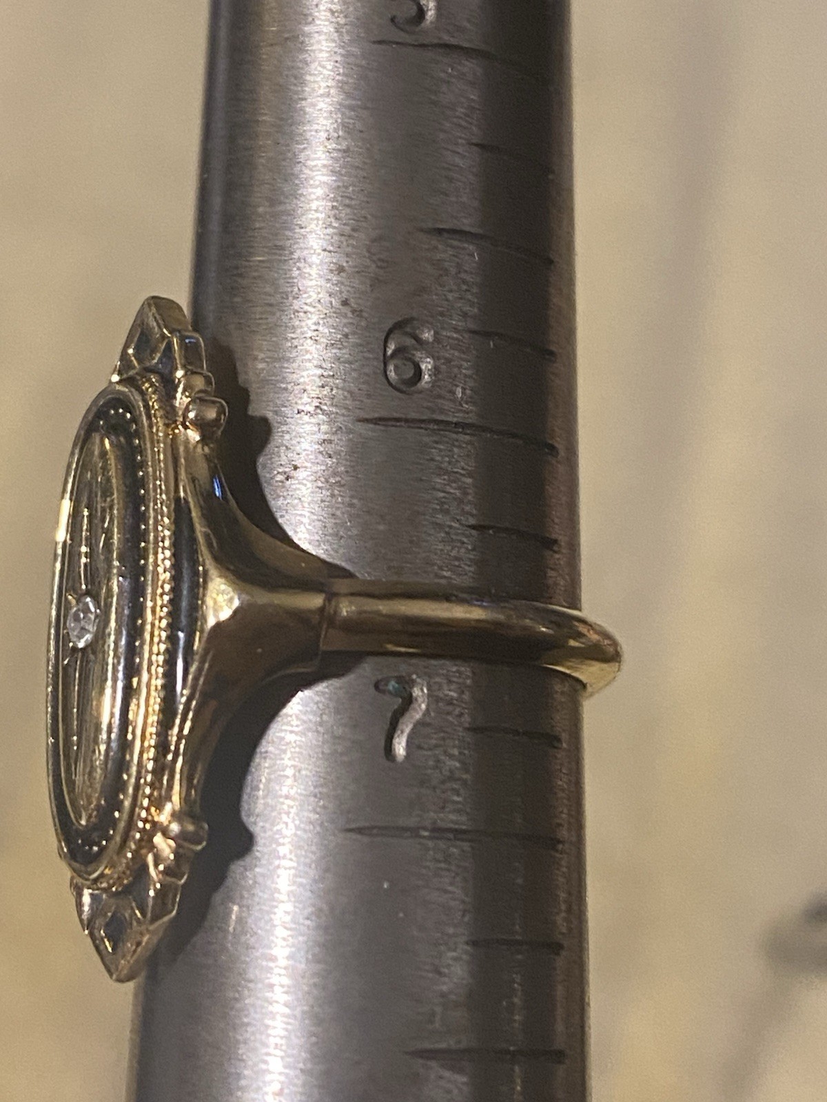Vintage Avon Kensington Ring Gold Tone Victorian Style Size 6.5 Signed Jewelry