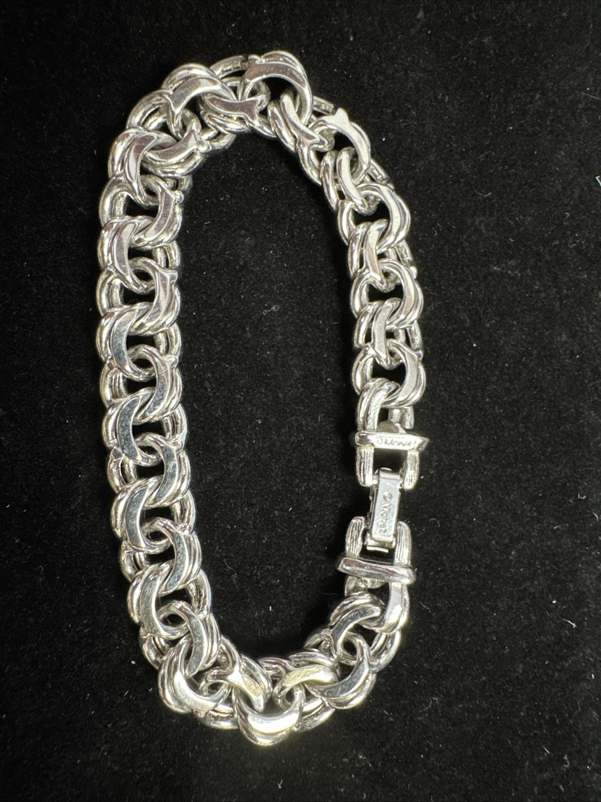 Vintage Monet 7″ Double Link Charm Bracelet Silver Tone