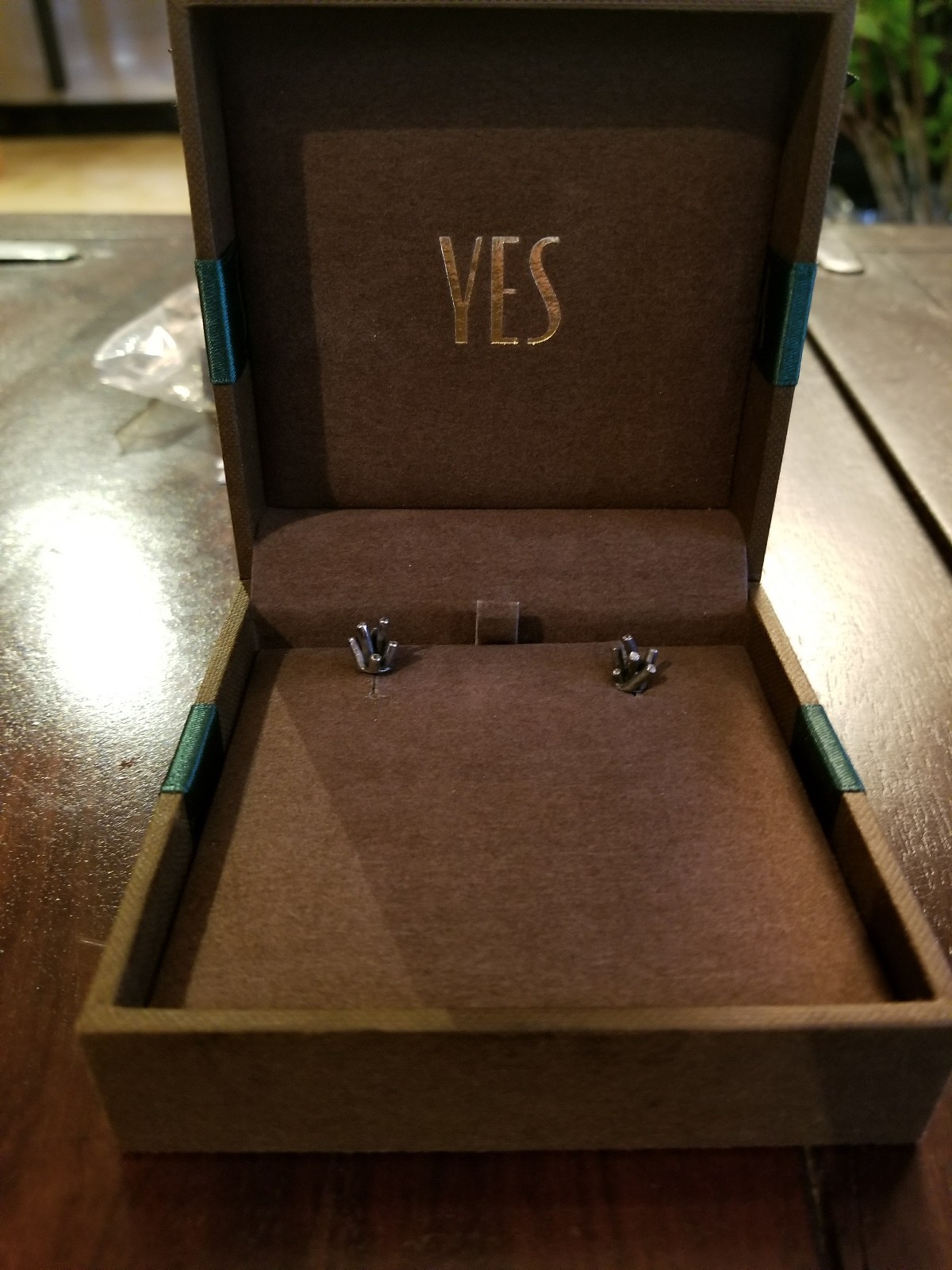 YES Gallery Sterling 925 earrings Jan Lekszycki collection in gift box