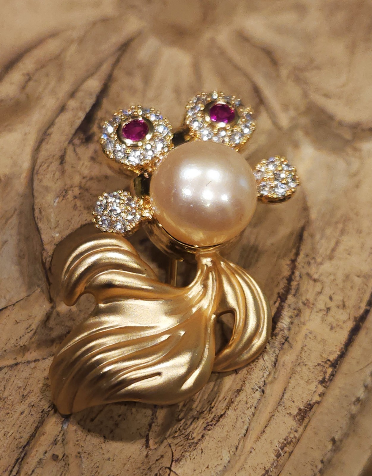 Freshwater Pearl Koi Goldfish Brooch Pin Mothers Day Gift DAZZLING!