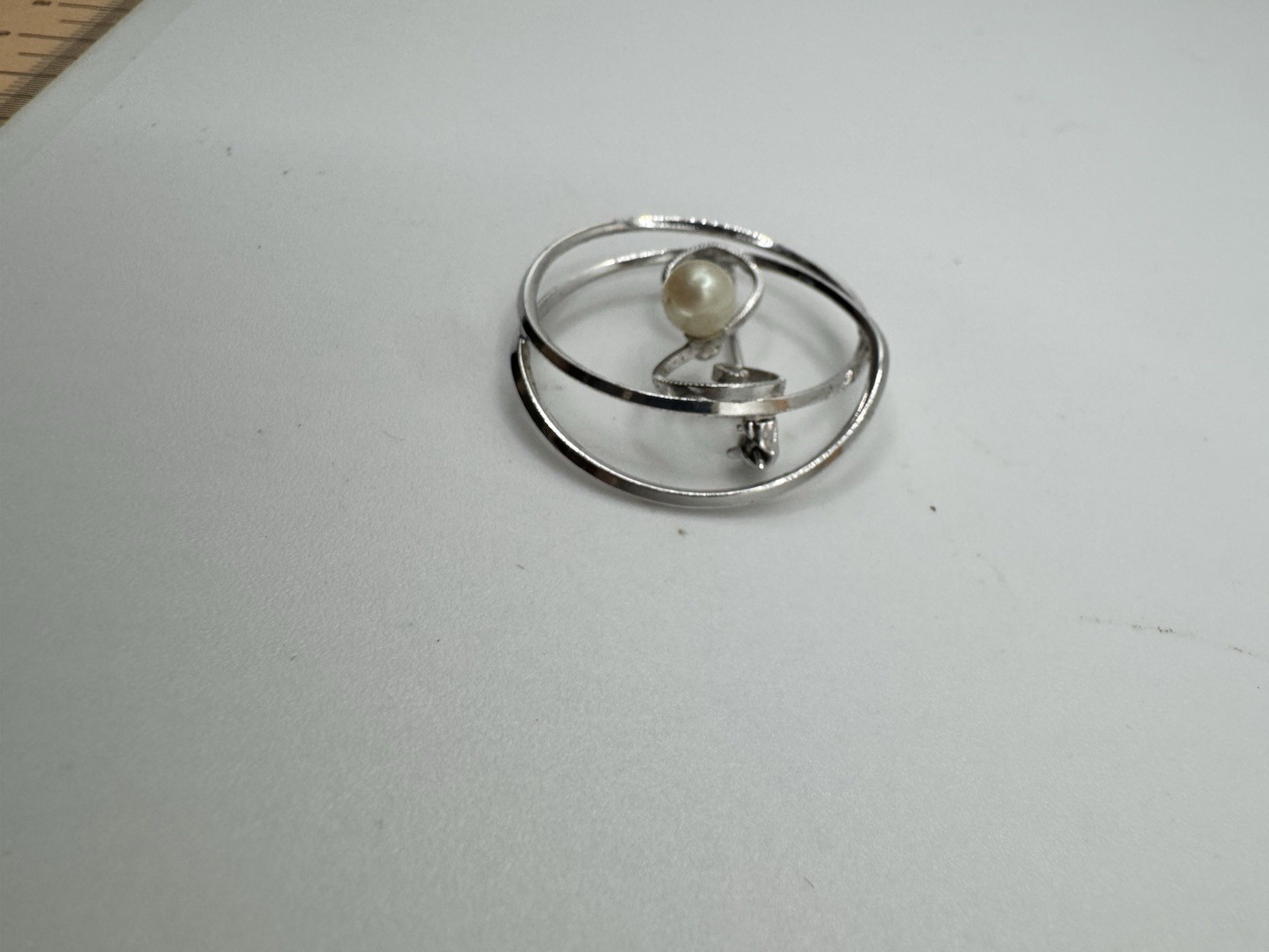 Vintage V.D. Sterling Silver Pearl Mid Century Modern Swirl Circle Brooch Pin