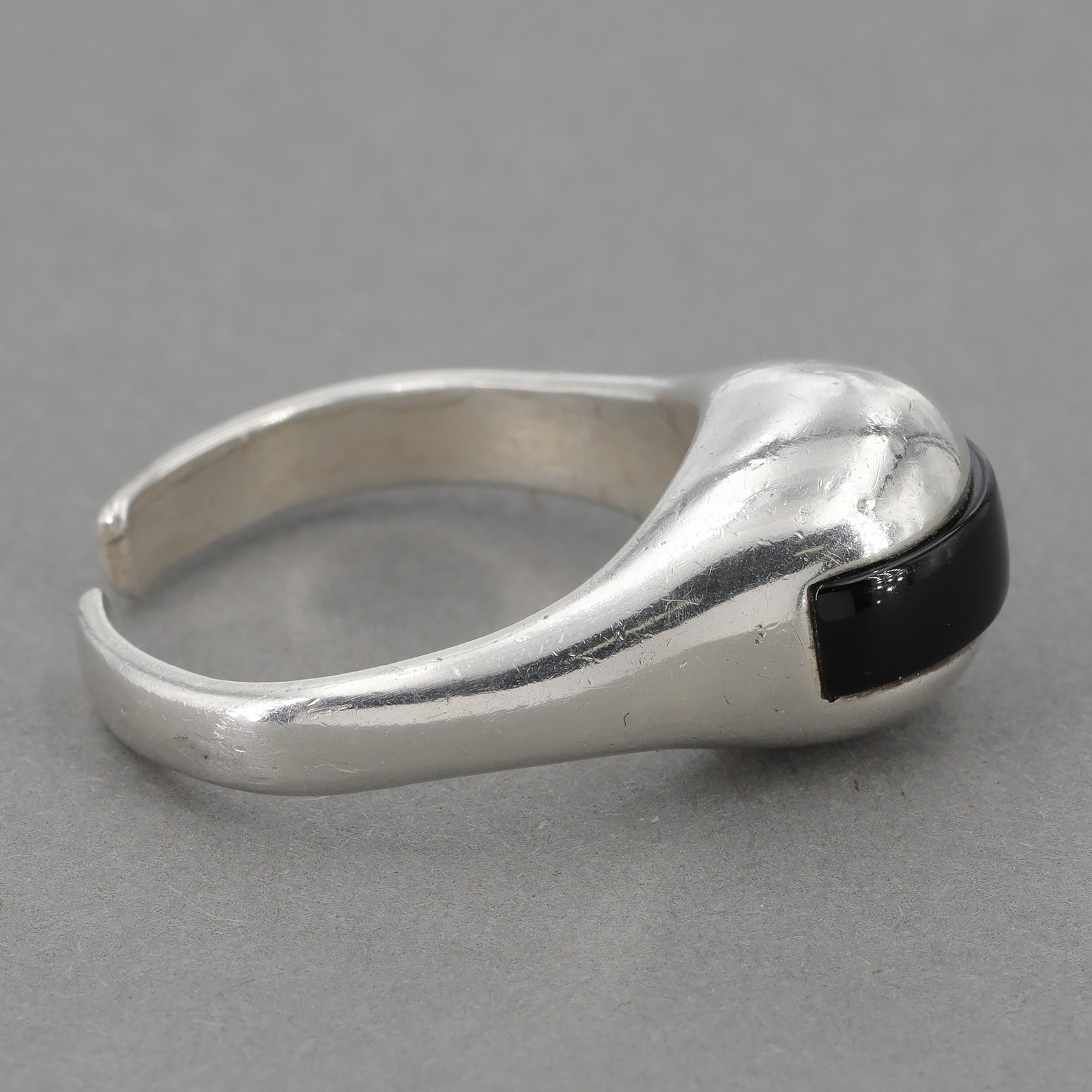 Vintage 1960s Franz Scheurle Germany Handcrafted Sterling Onyx Open Shank Ring