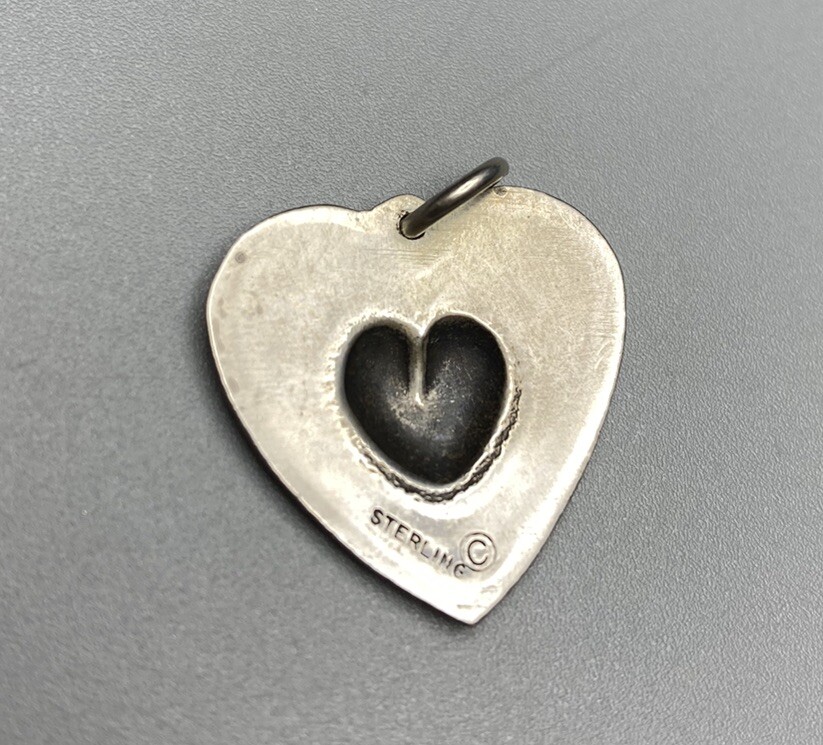 925 Sterling Silver Southwestern Style Heart Pendant 1.7g 1 In Love Gift Boho