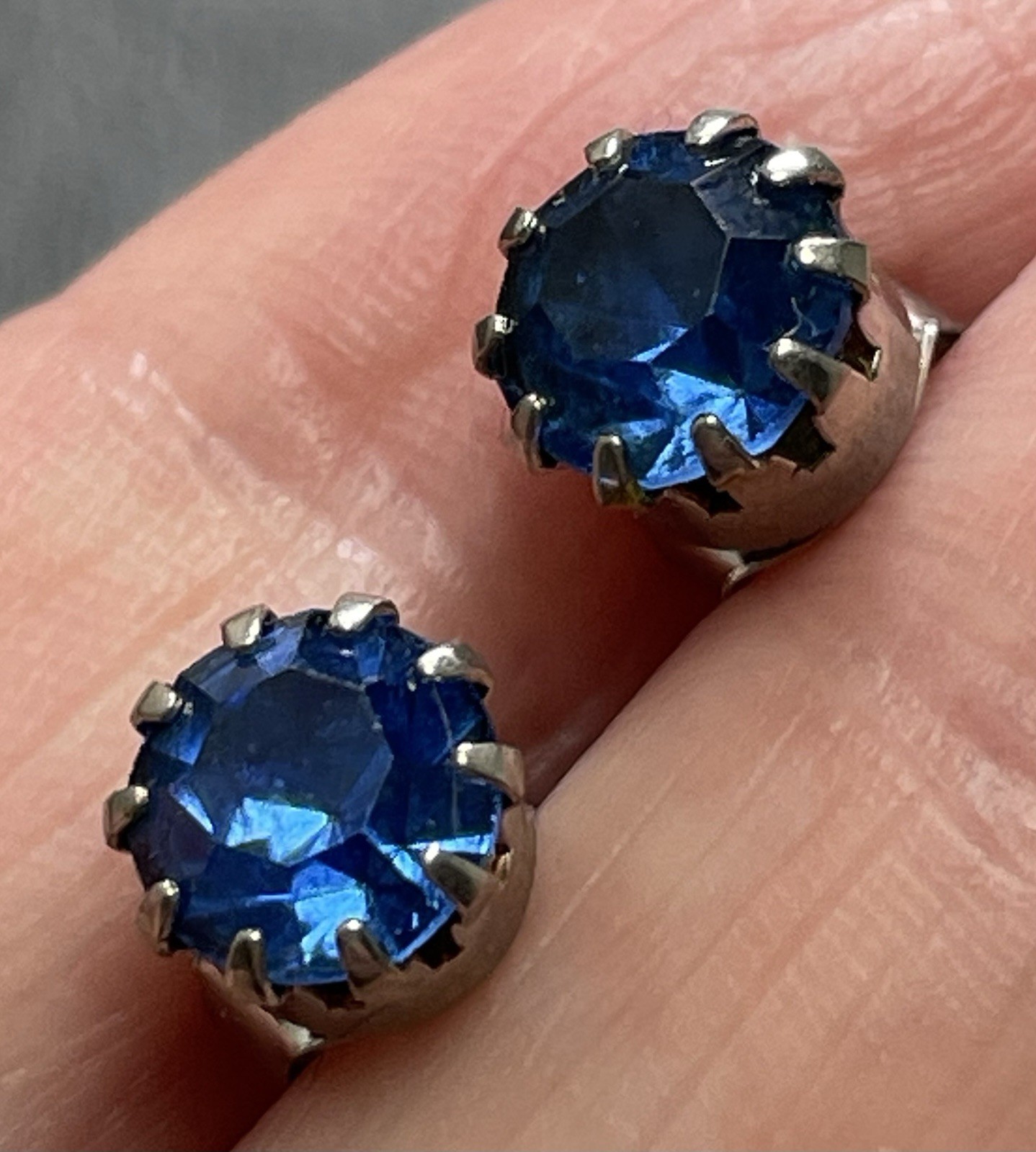 Vintage 6mm Royal Blue Crystal Rhinestone Silver Tone Stud Earrings