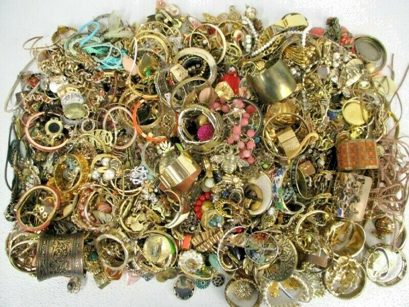 1 Lb Pound Jewelry New & Vintage Rhinestones & SIGNED IN EVERY LOT Resale