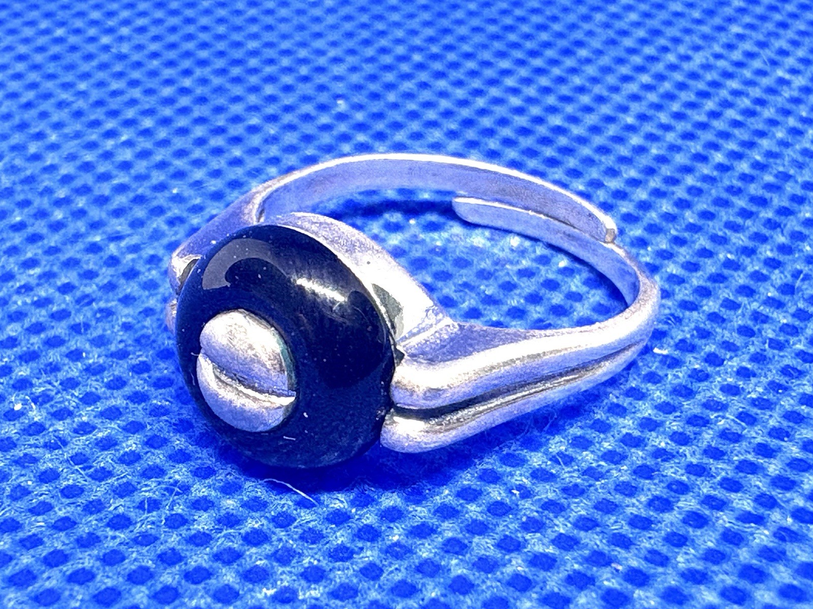 A18 Unique Adjustable 835 Silver Ring Size 7 est 1950s Black Onyx (925) Germany