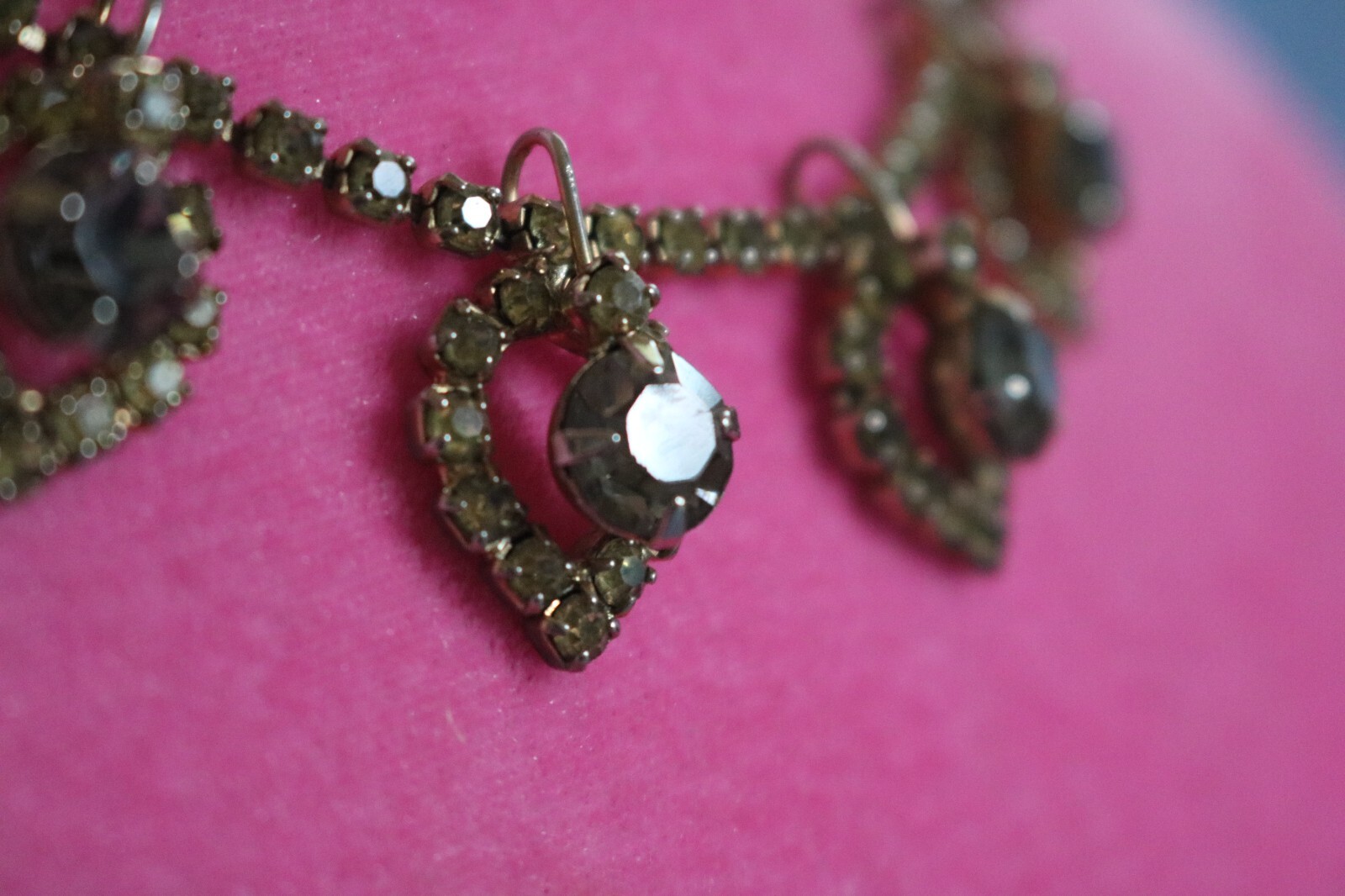 Vintage Rhinestone Necklace Light Citrine Smoky Gray 3-D Effect Prong Set Choker