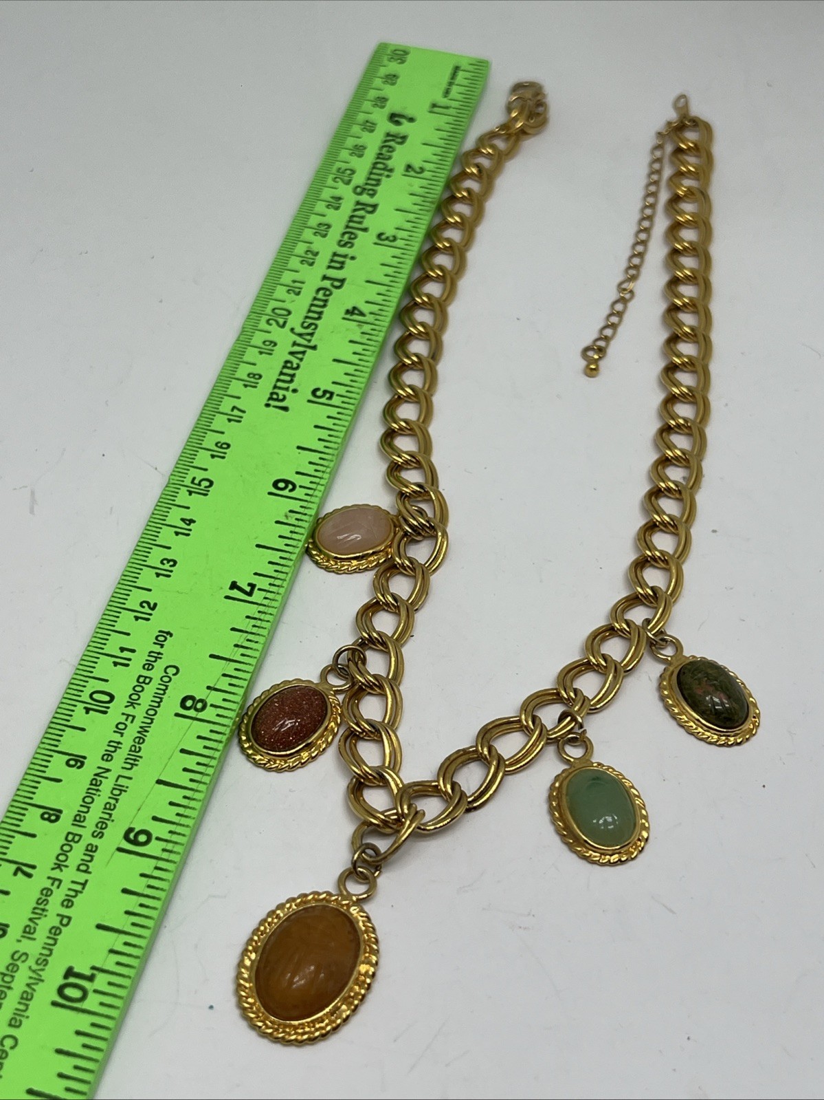 Vintage Gold Tone Multi-Stone Cabochon Charm Chunky Chain 18.5”-22” Necklace