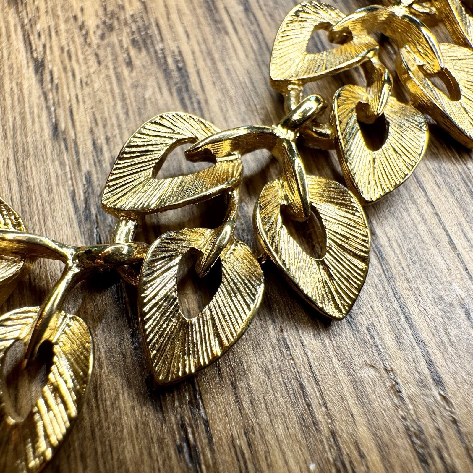 Vintage Napier Chunky Gold Tone Leaf Panel Link Necklace Signed Choker Collar