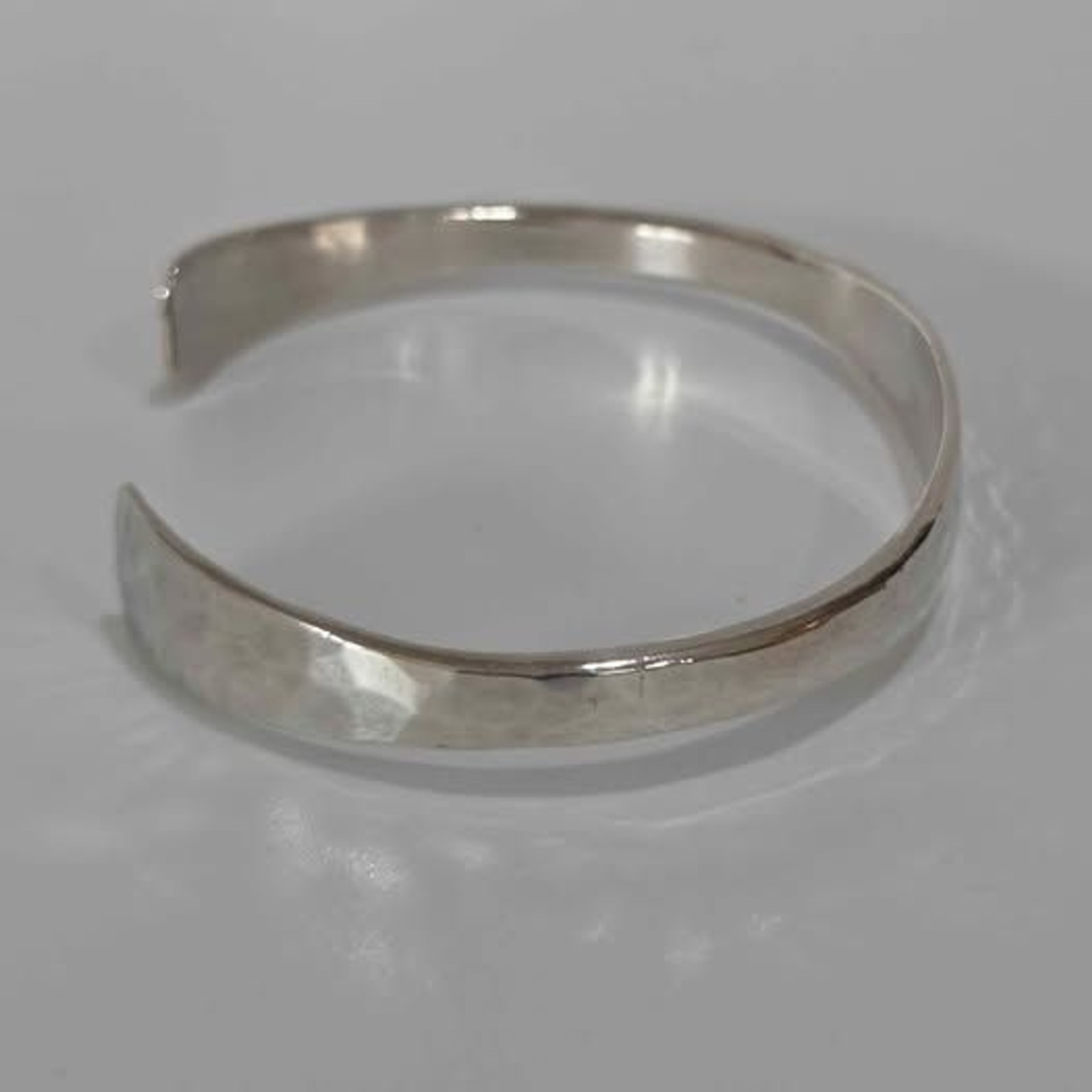 Vintage James Avery Sterling Silver Hammered Cuff Bracelet 16.68g 6.5″