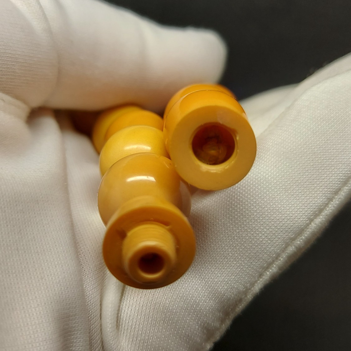 Vintage Butterscotch Egg Yolk Bakelite Round Beaded Necklace 15-1/2” 47g Tested