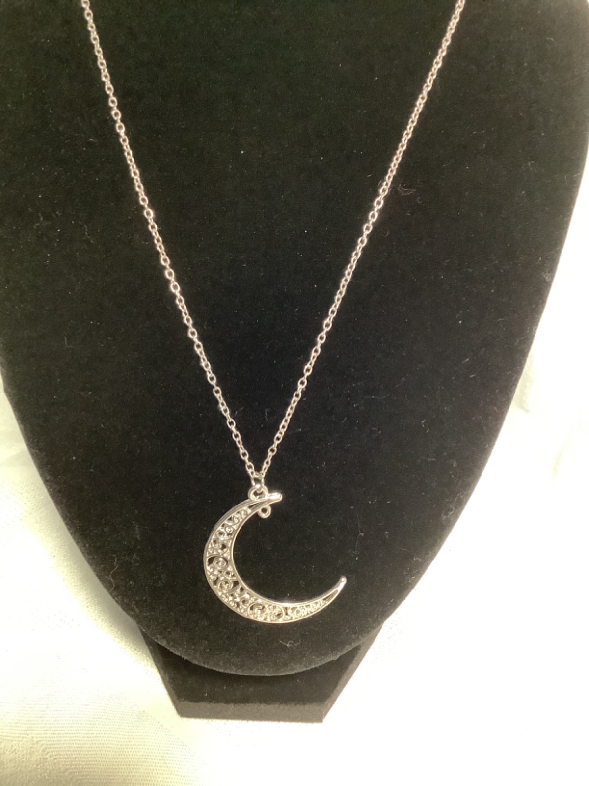 Silver Tone Crescent Filigree Moon Necklace 18”
