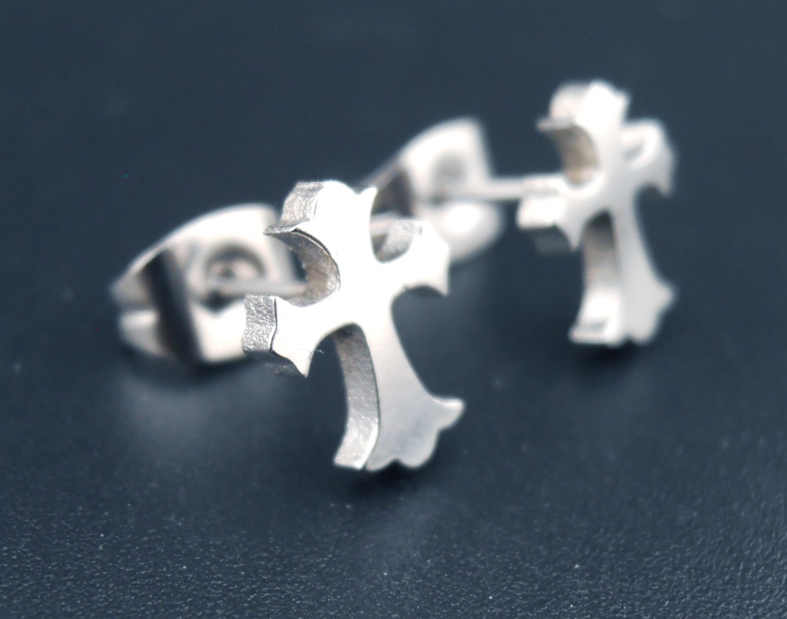 Cross Earrings Stainless Steel NEW Goth Vintage 90’s Stud/Post Pointed Gothic