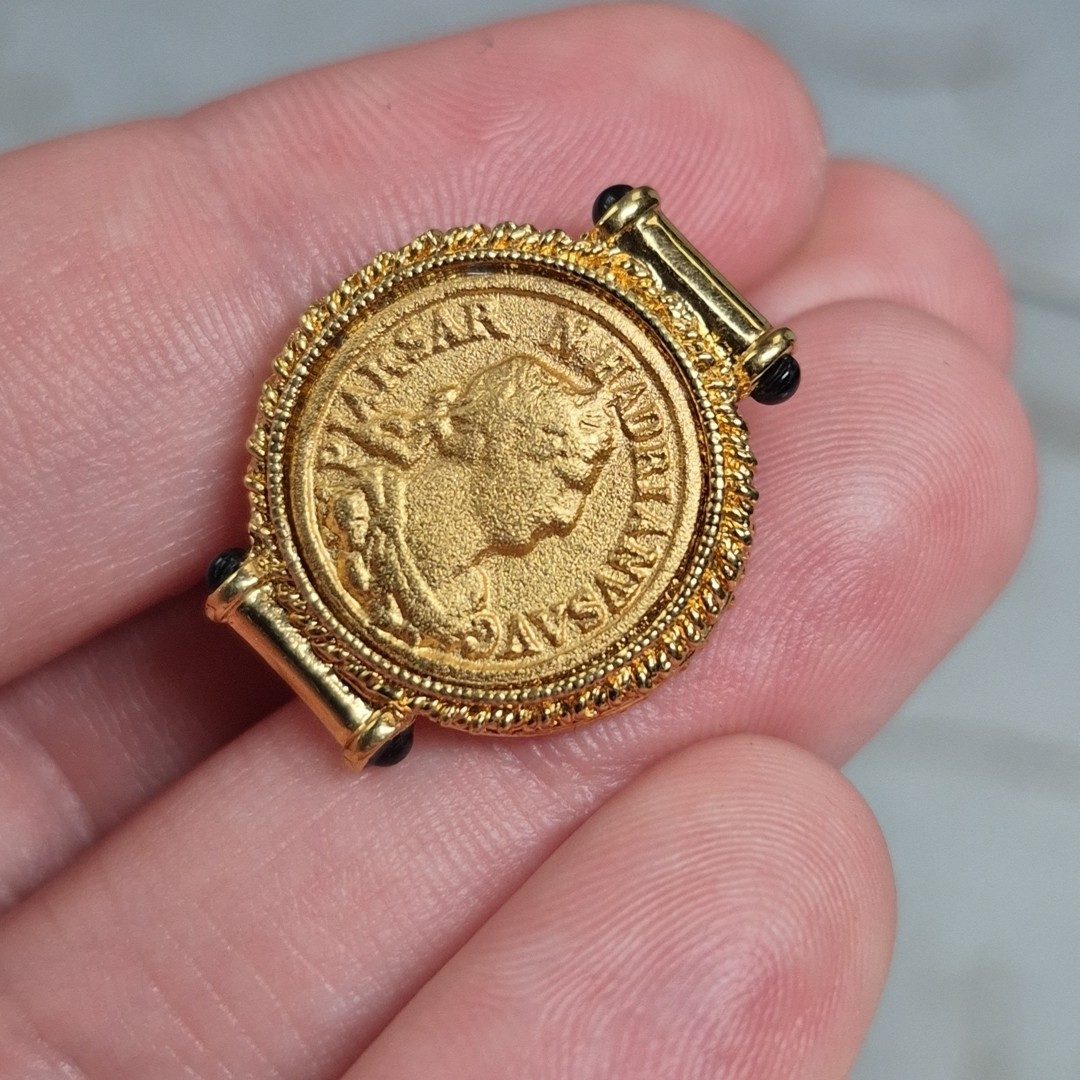 Amazing Unsigned Yellow Gold Plated Faux Coin Black Glass Clip On Earrings