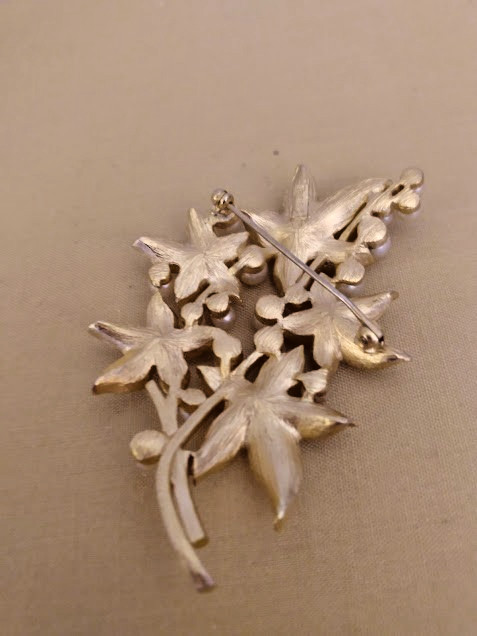 Vintage Gold Tone Crown Trifari Faux Pearl, Leaves, Floral Brooch