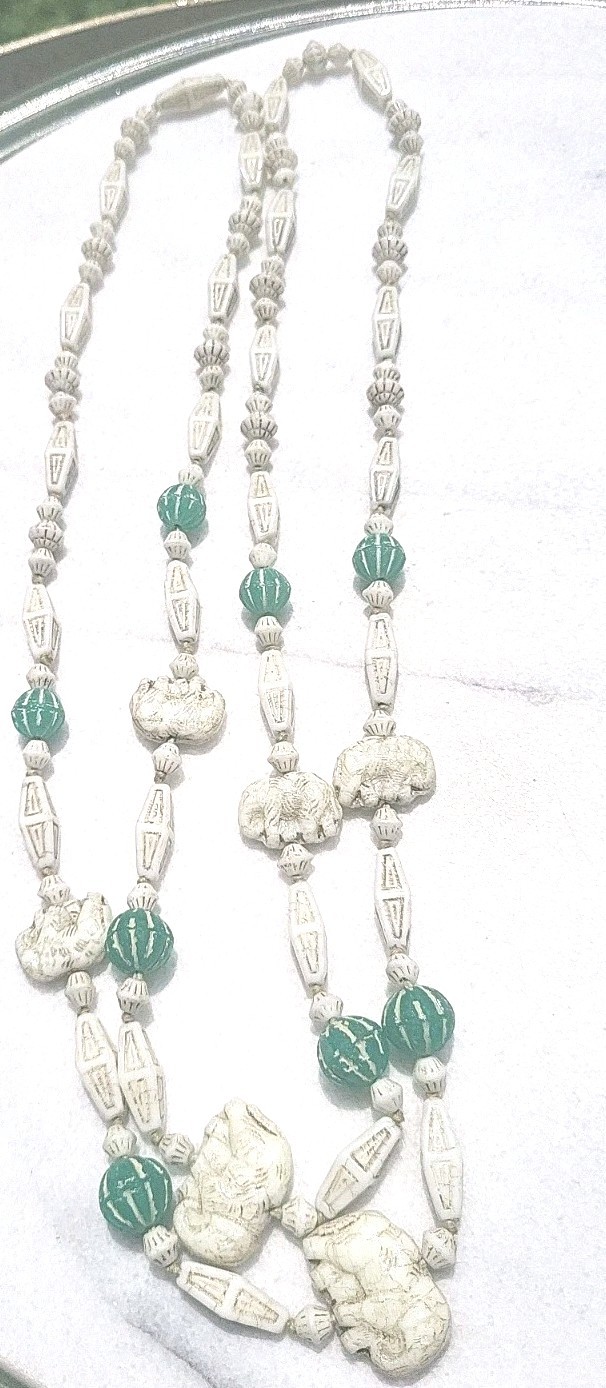 ANTIQUE NEIGER EGYPTIAN ELEPHANT URANIUM GLASS KNOTTED FLAPPER NECKLACE 42″ GLO!