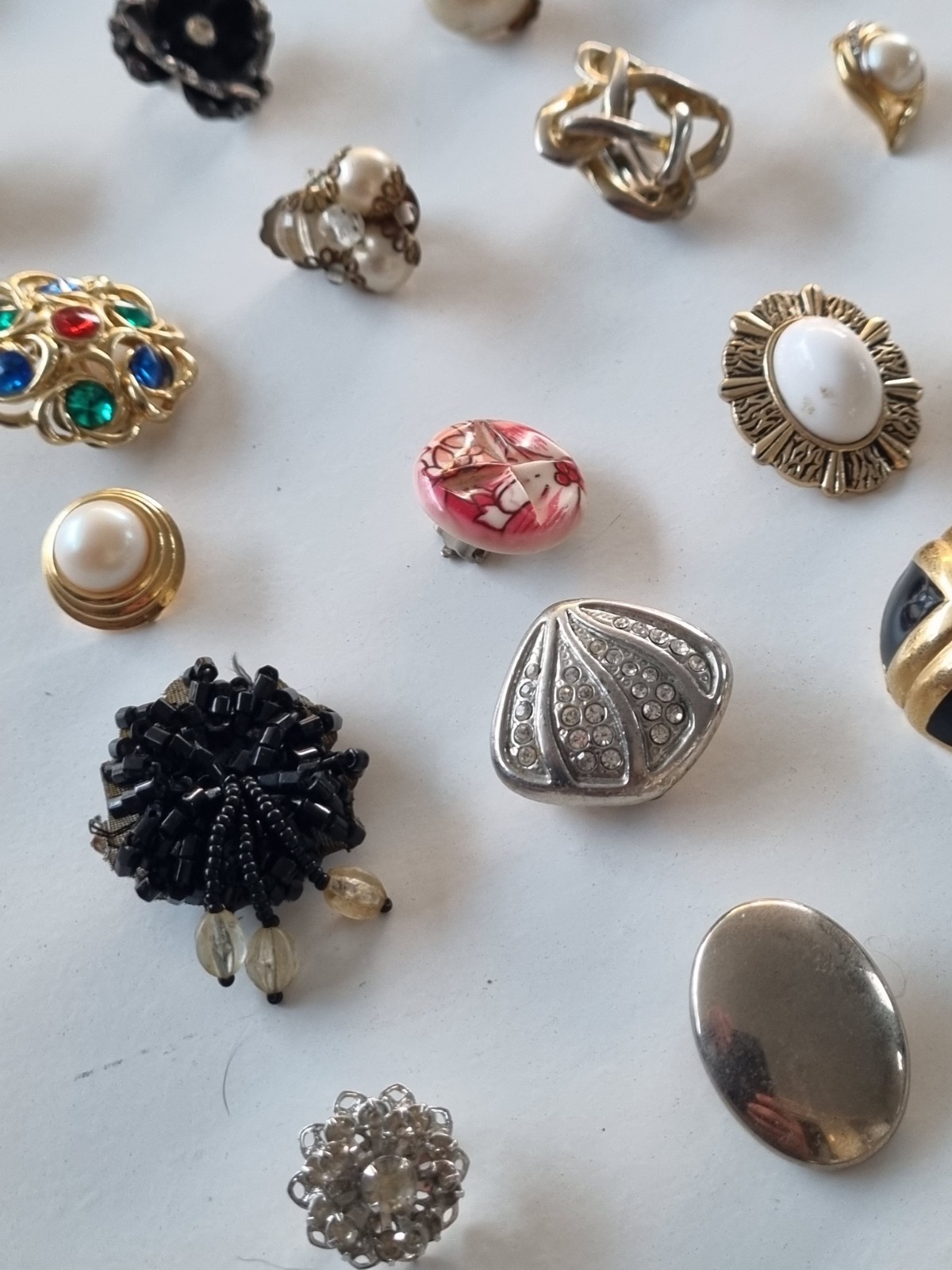 BULK LOT SINGLE GENUINE VINTAGE Some Signed & ENAMEL RETRO ODD EARRINGS #77