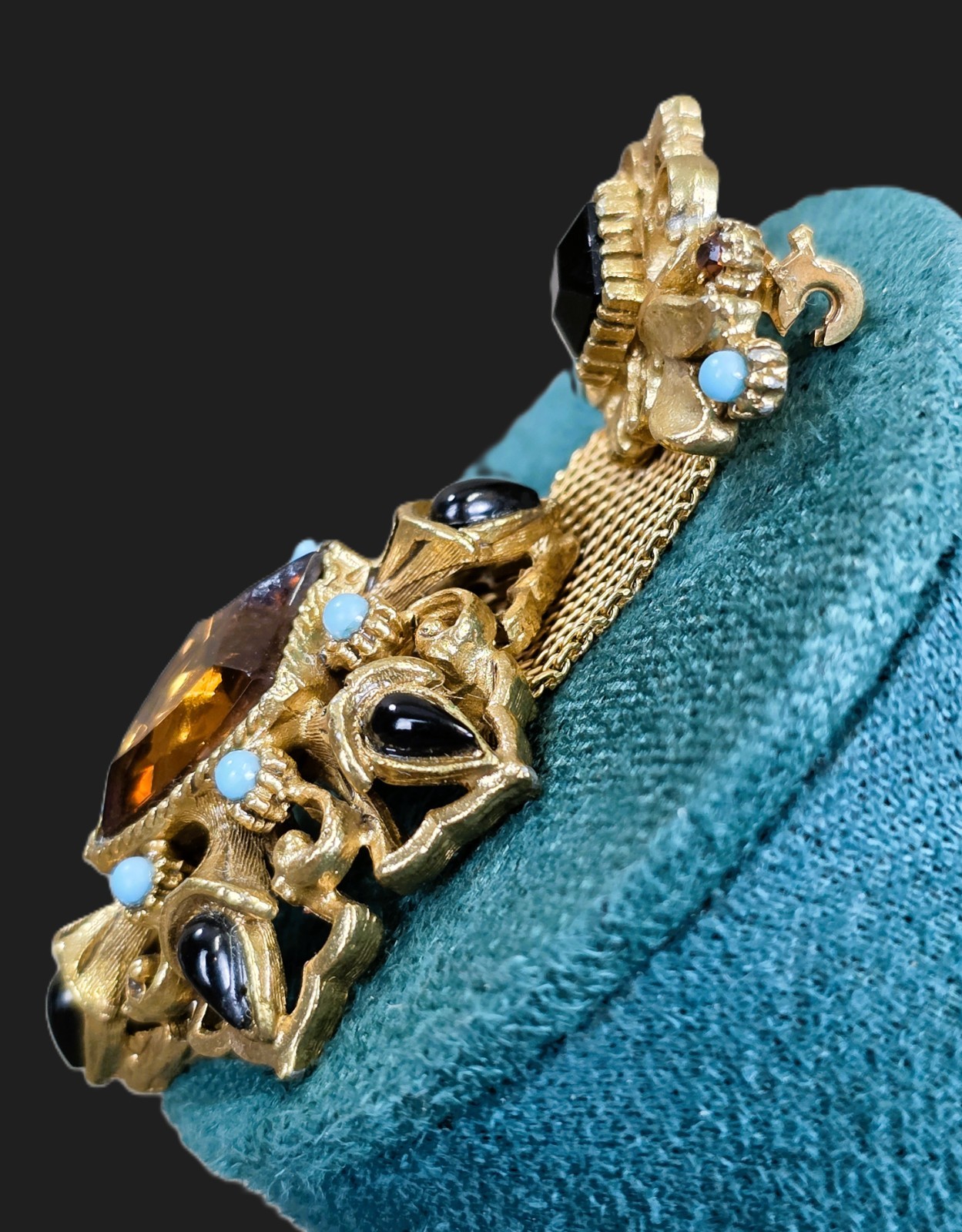 Vintage FLORENZA Rhinestone Heraldic Brooch Mesh Ribbon Pin