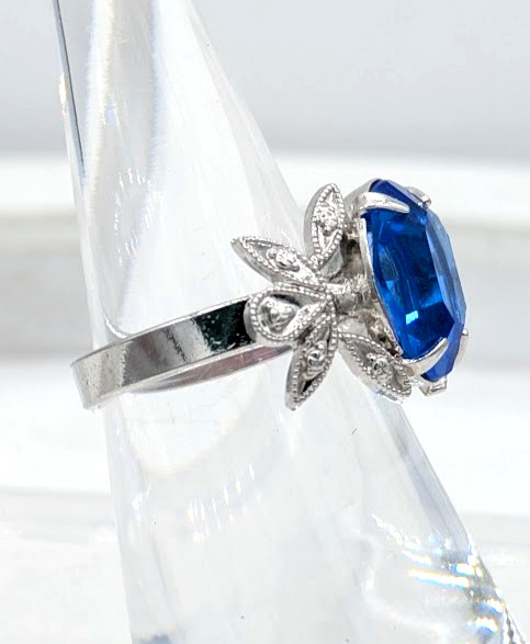 Vintage Blue Cocktail Ring UNCAS 18KT HGE Glass Statement Size 6.75