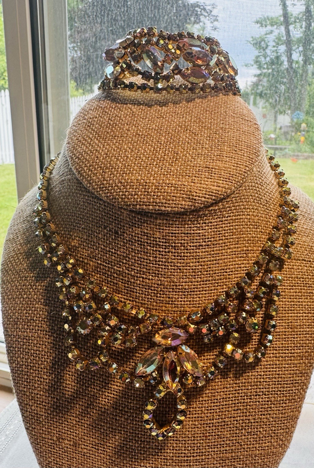 Vintage Unmarked Aurora Borealis AB Rhinestone Necklace Bracelet Gold-Tone