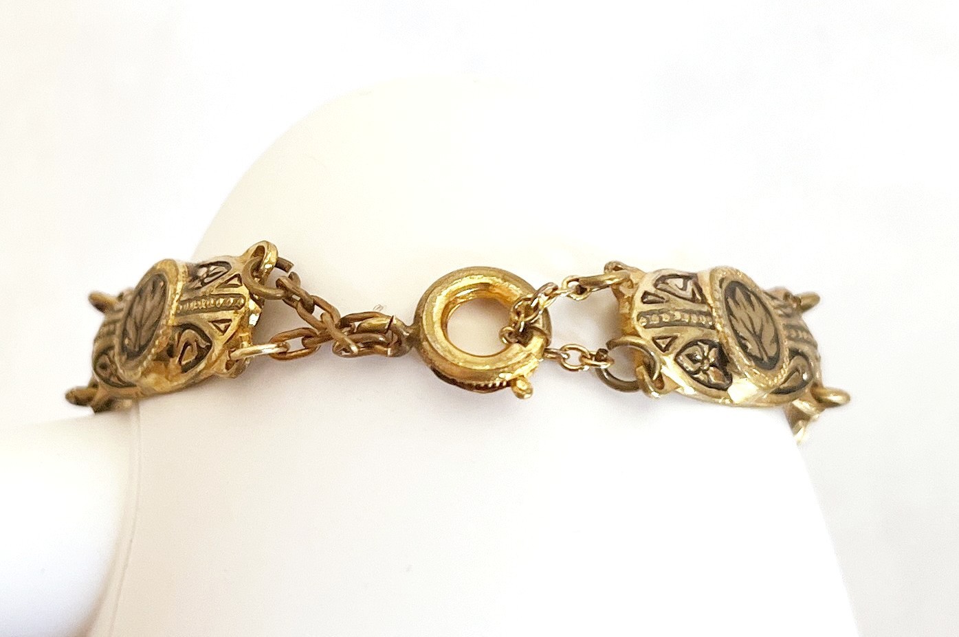 Vintage Damascene Floral Enameled Gold Tone Bracelet 7.25 inches Embossed Spain