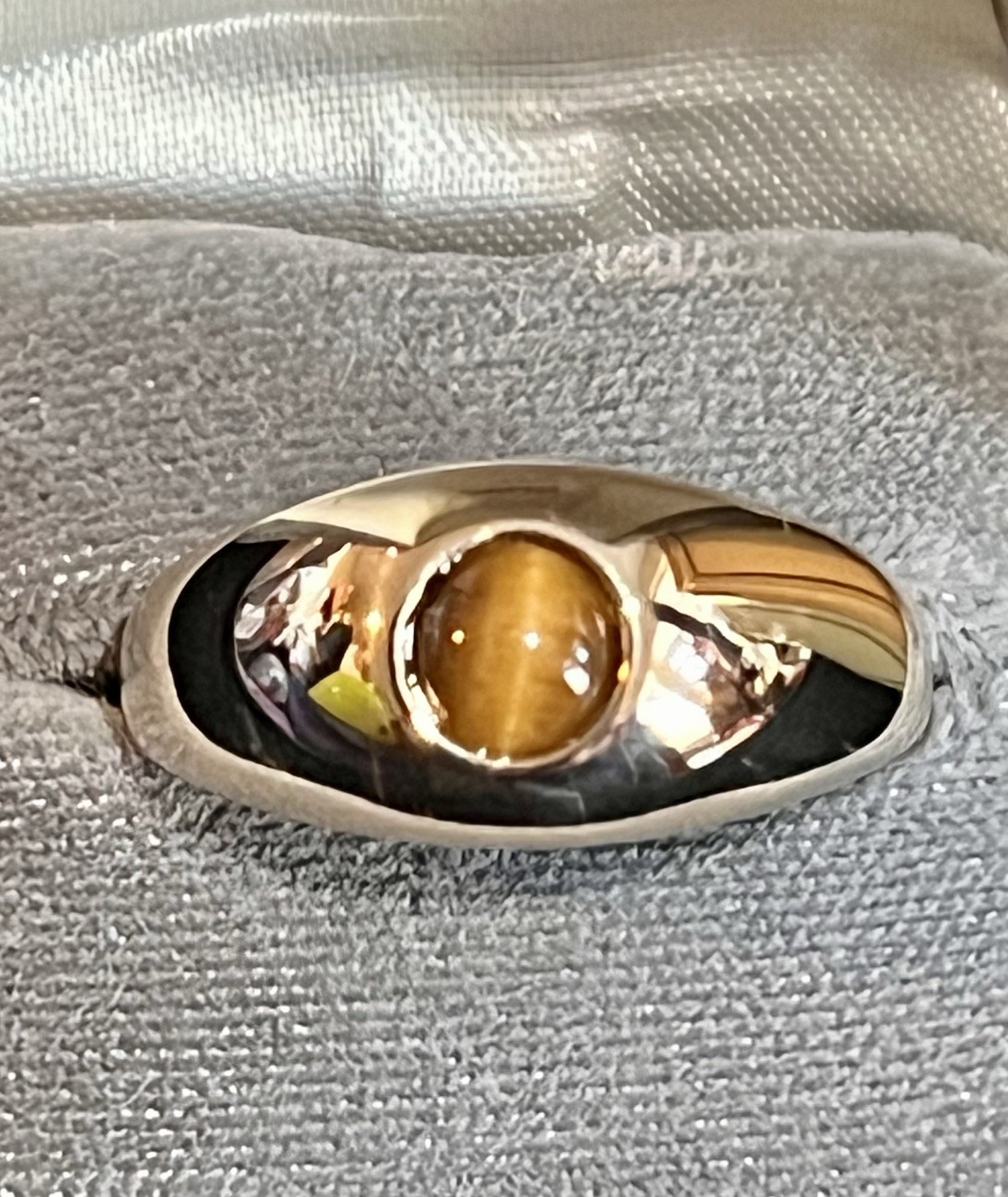 1982 GENUINE TIGER’S EYE 18KT HGE RING Size 11 Vintage Avon Signet Brand New NOS
