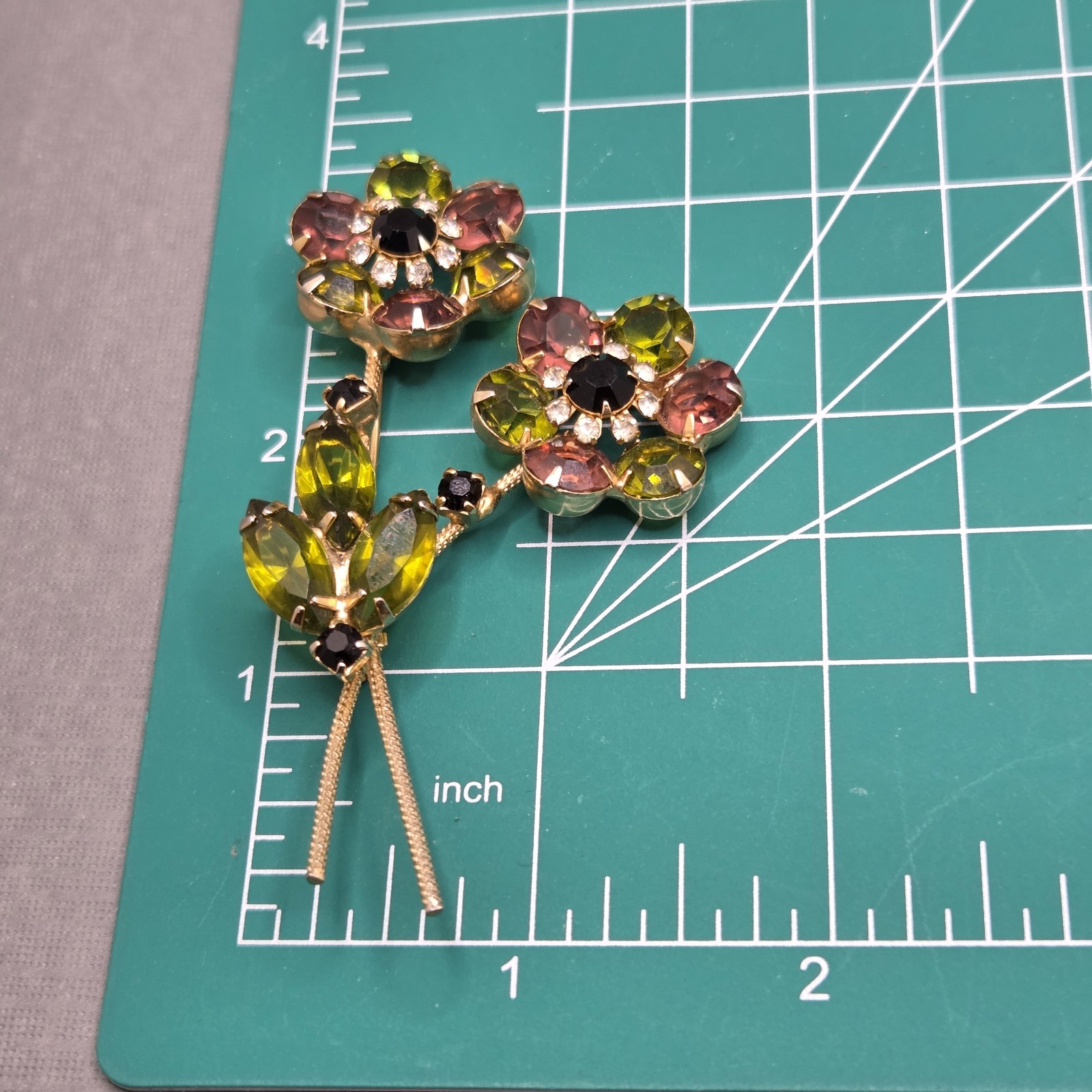 Unsigned Rhinestone Brooch Double Flower Pink Green Goldtone Stem