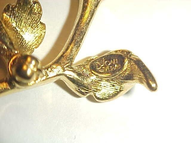 VINTAGE STAMPED SIGNED “JOAN RIVERS” GOLD 10mm. UNSET FLOWER 2″ BROOCH PIN L975