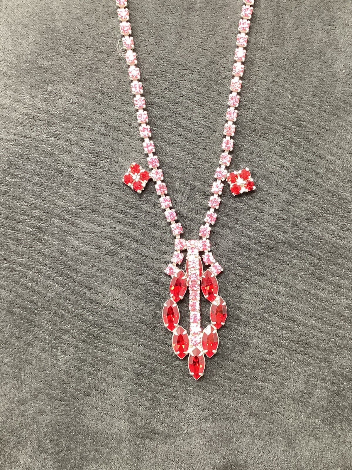 Vintage Pink And Red Rhinestone 16” Necklace Set With Earrings