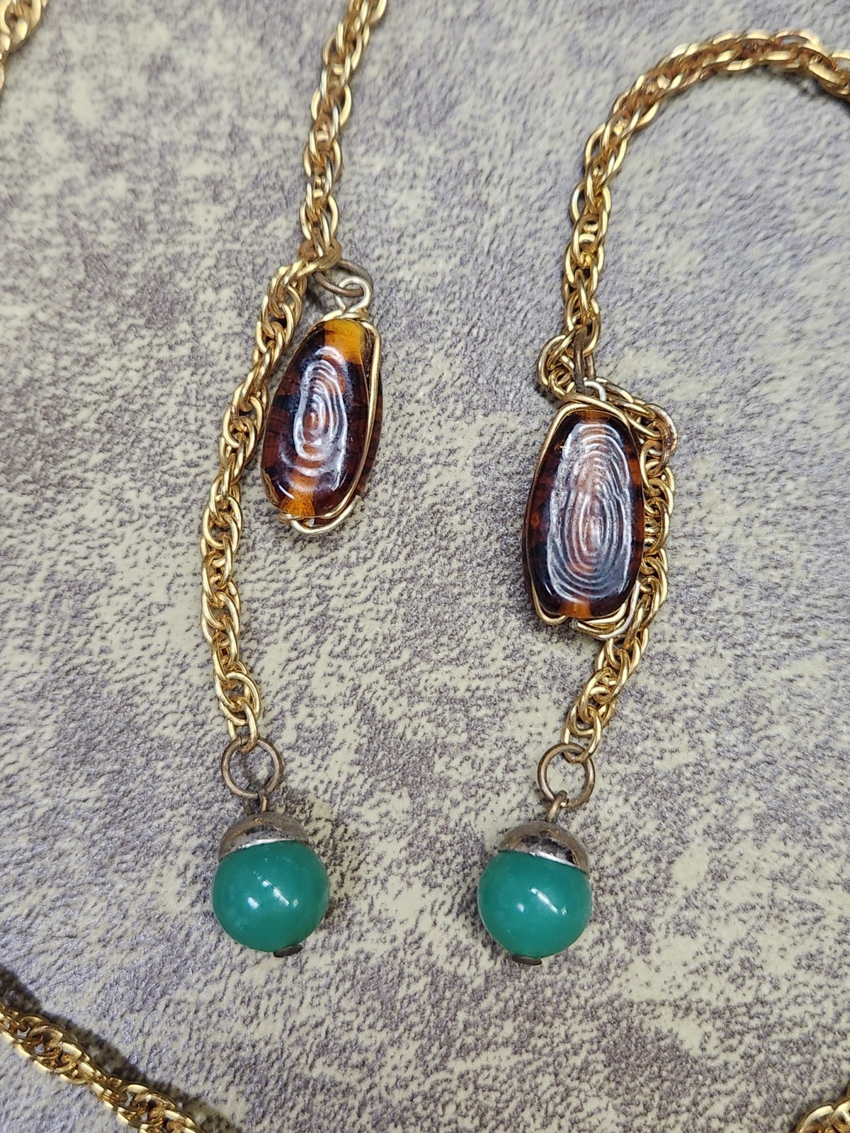 VTG Long Gold Tone Faux Agate & Chrysophase Beads Convertable Lariat Necklace
