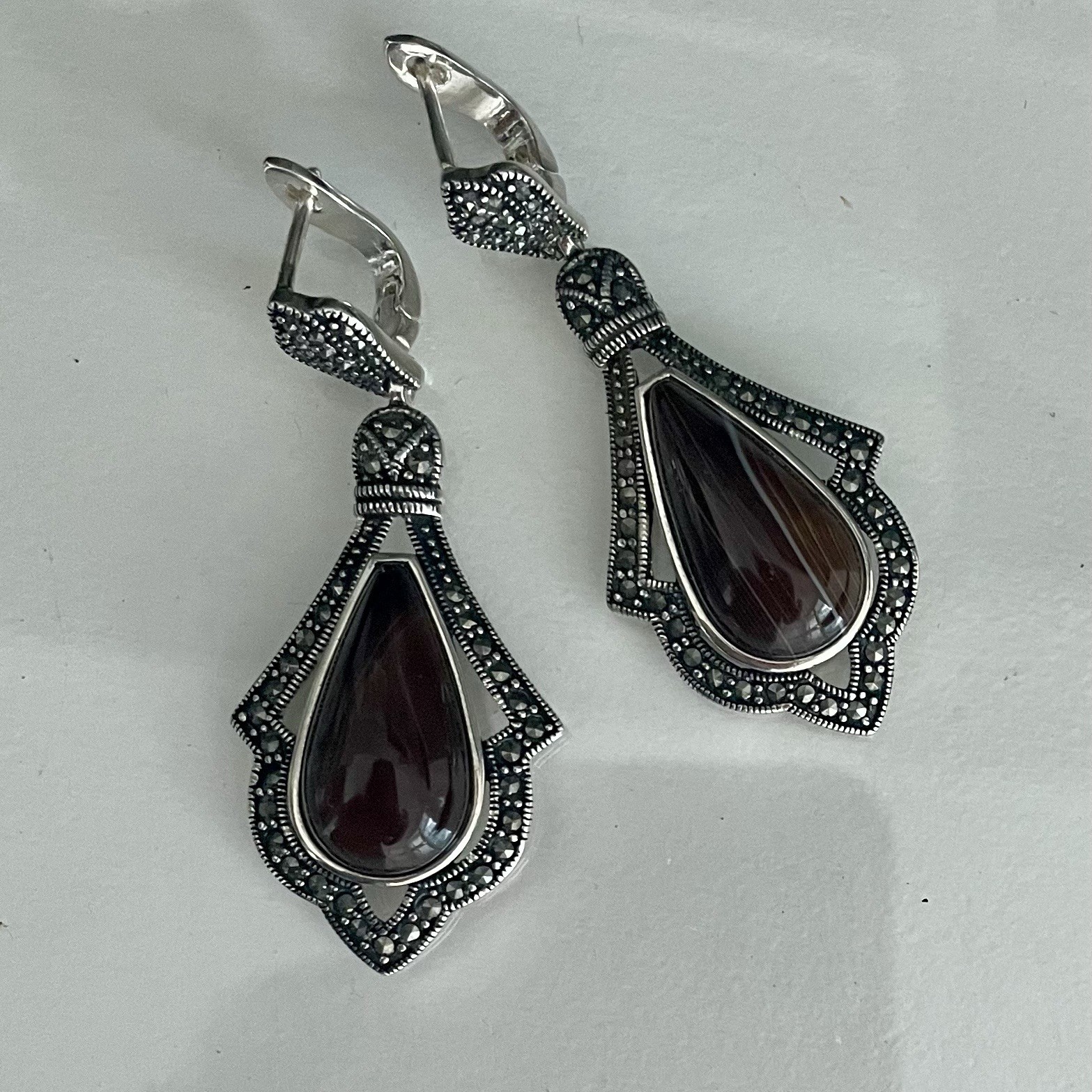 QSYZP Silver Marcasite Banded Agate Sardonyx Teardrop Dangle Earrings Vintage