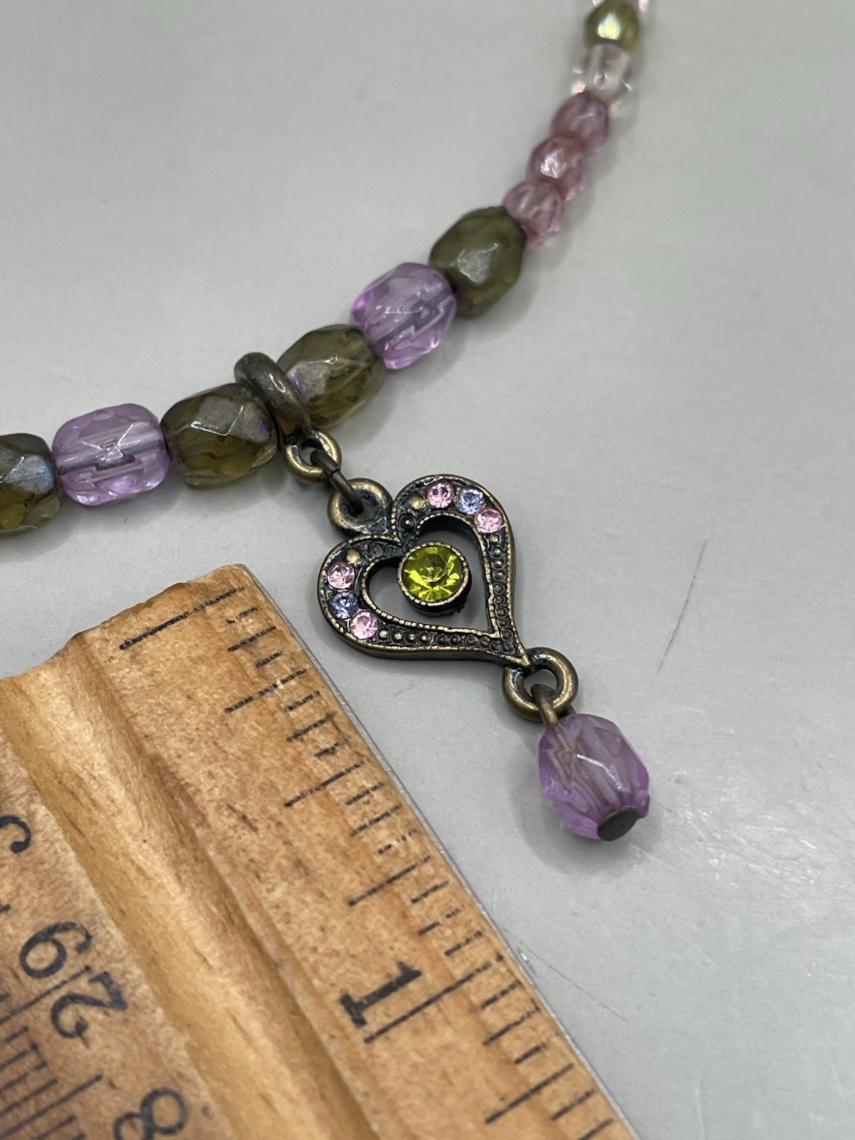 VTG 1928 Brand Memory Wire Chocker Bronze Tone Beaded Heart Pendant Necklace