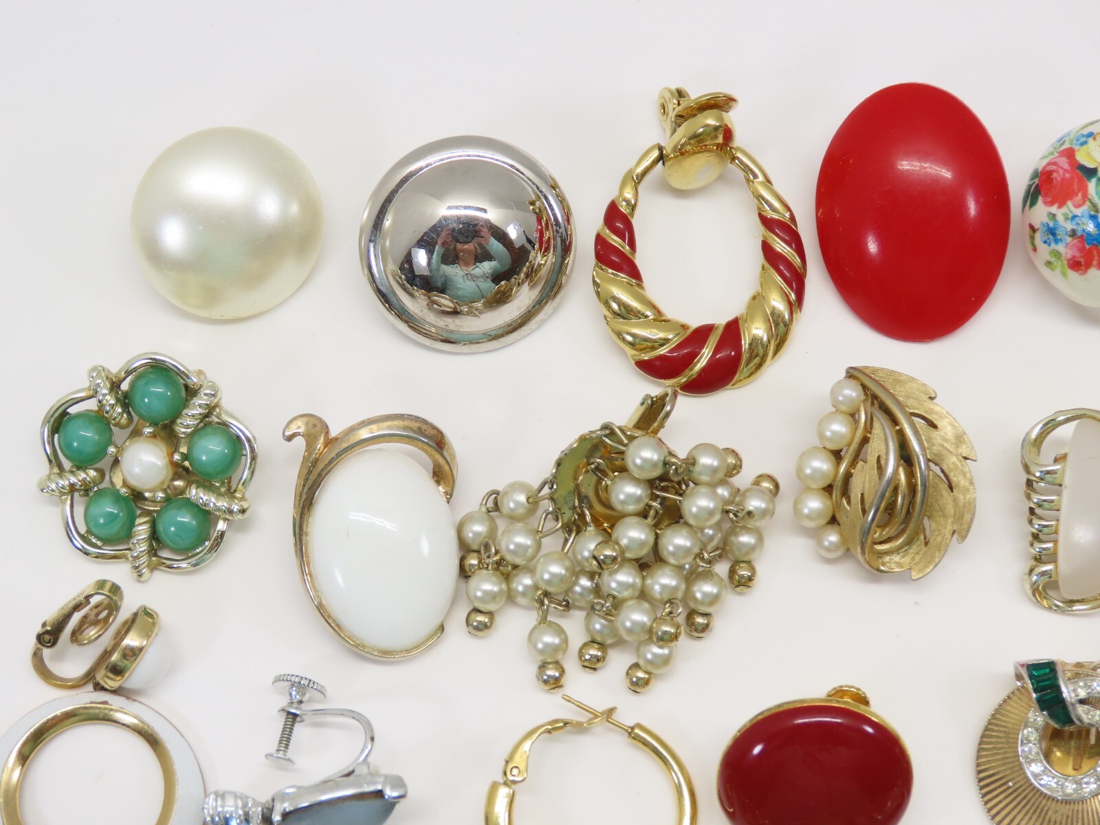 Single Earrings Lot ALL SIGNED 14 Crown Trifari Richelieu Monet + VTG 50+ D2216