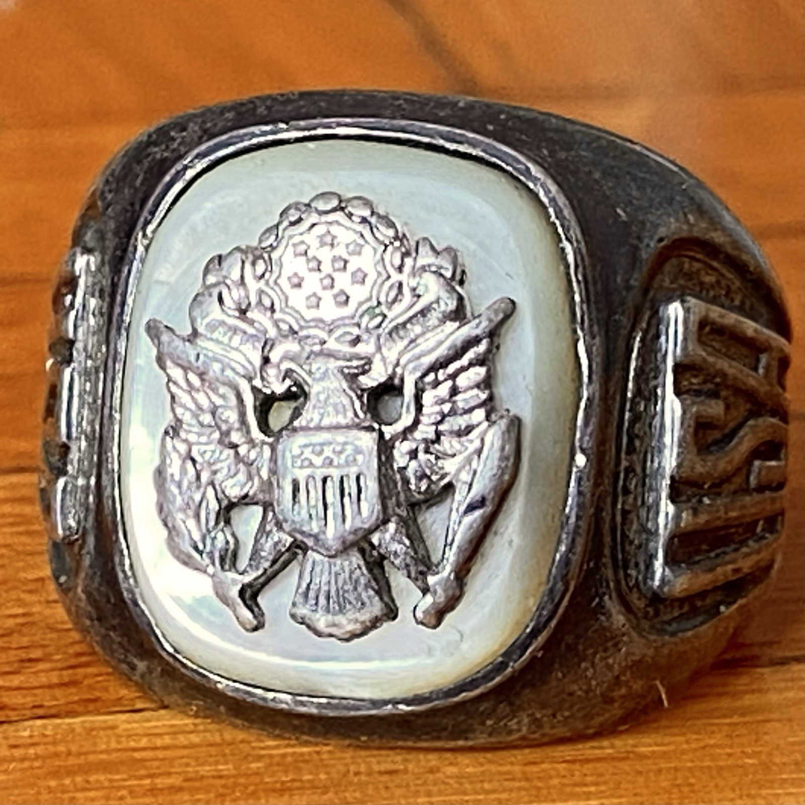 Vtg 40’s C&C Sterling Silver US Army Ring WWII 925 Mother of Pearl sz 10.5 ~READ
