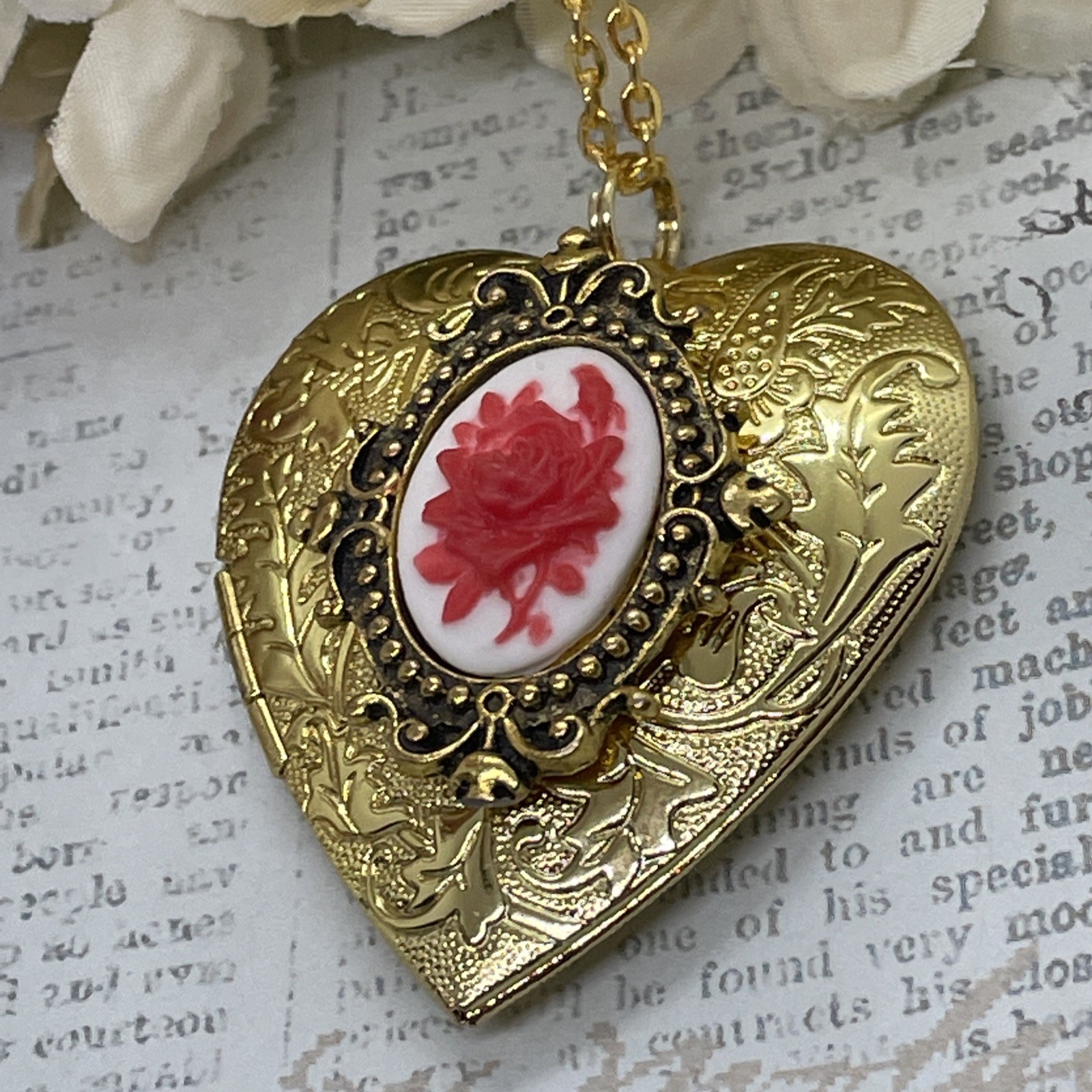Gold Heart Locket Birthday Anniversary Wedding Red White Rose Cameo Necklace