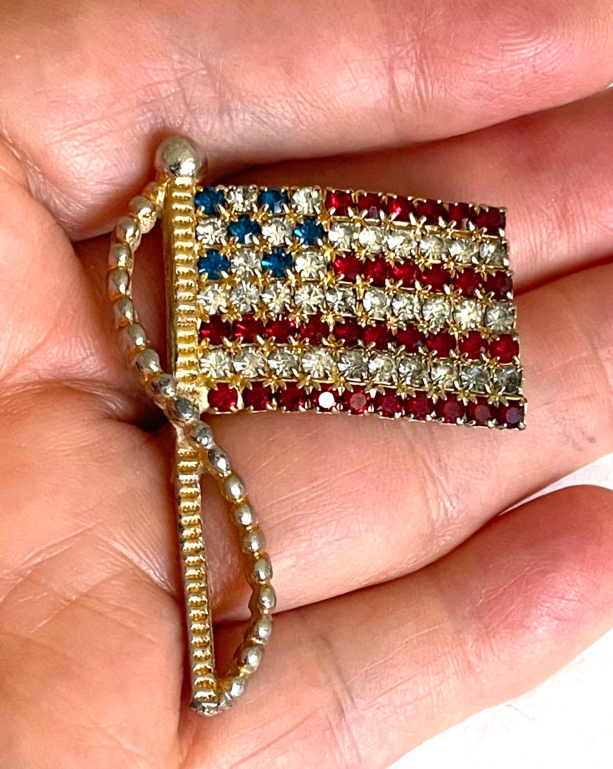 Vtg 50s RAFAELIAN American Patriotic Flag Red White Blue Rhinestone Pin Brooch
