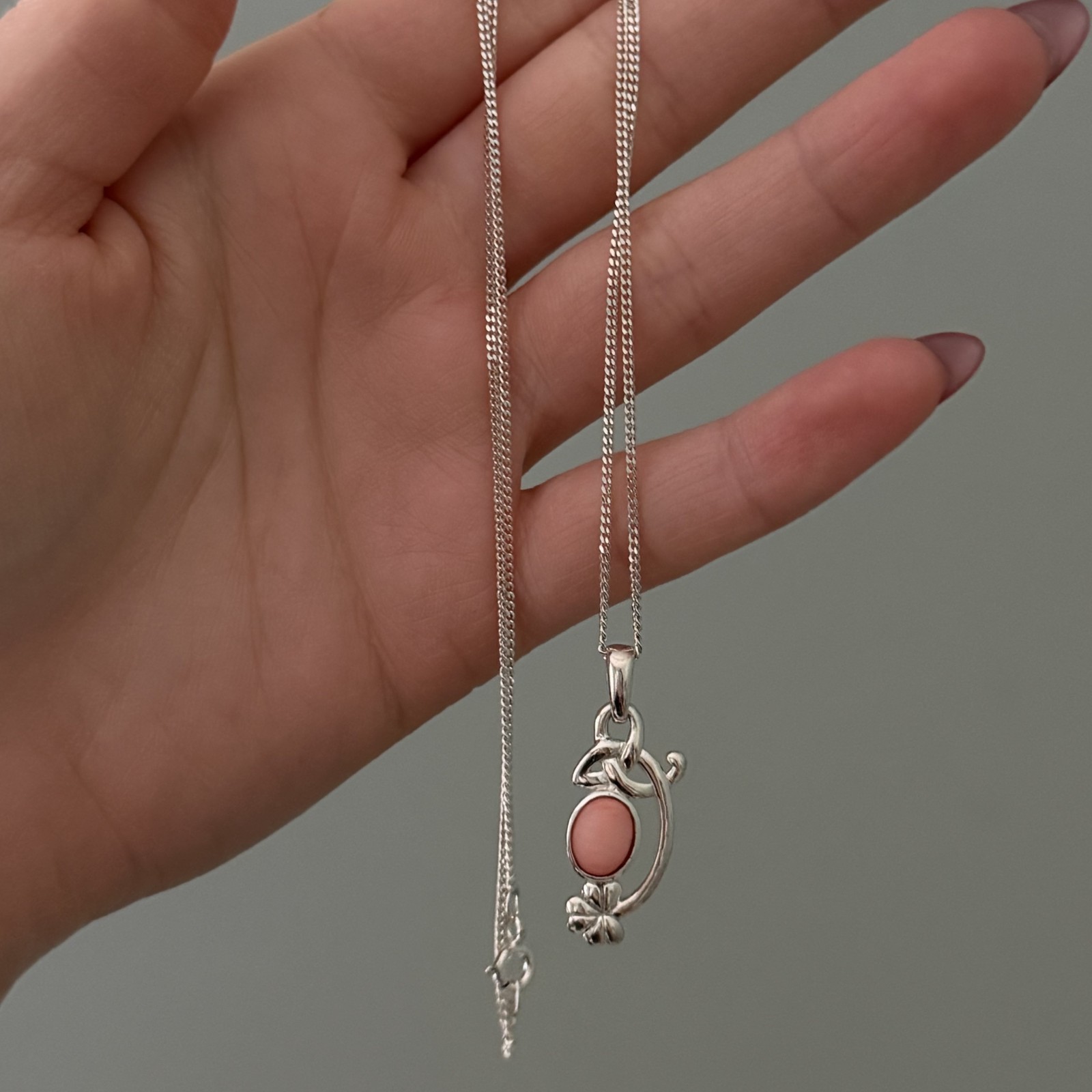 925 Sterling Silver Ireland Signed Pink Opal Shamrock Flower Necklace 18″