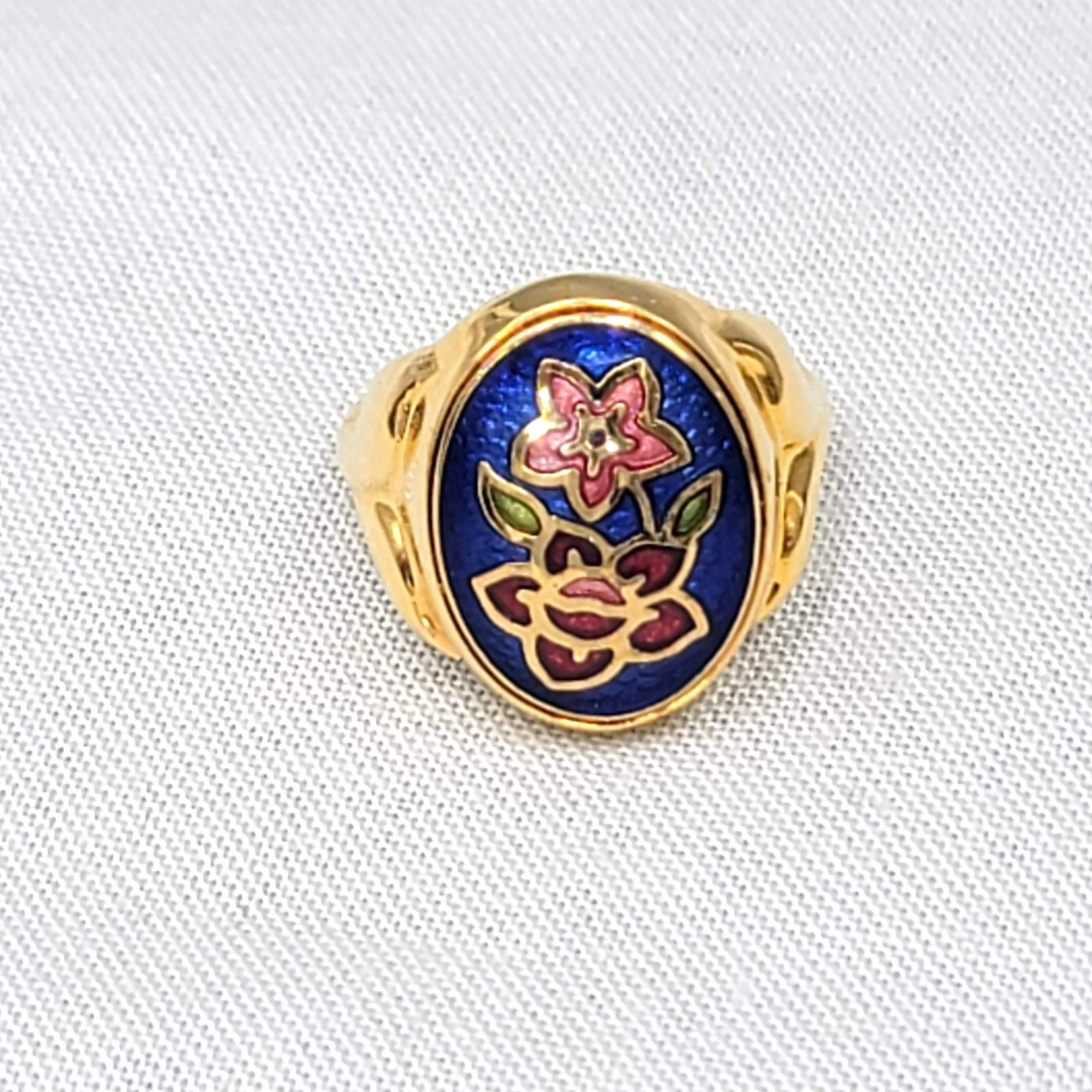 Vintage Avon Cloisonne Flower Gold Tone Ring Size 5.5