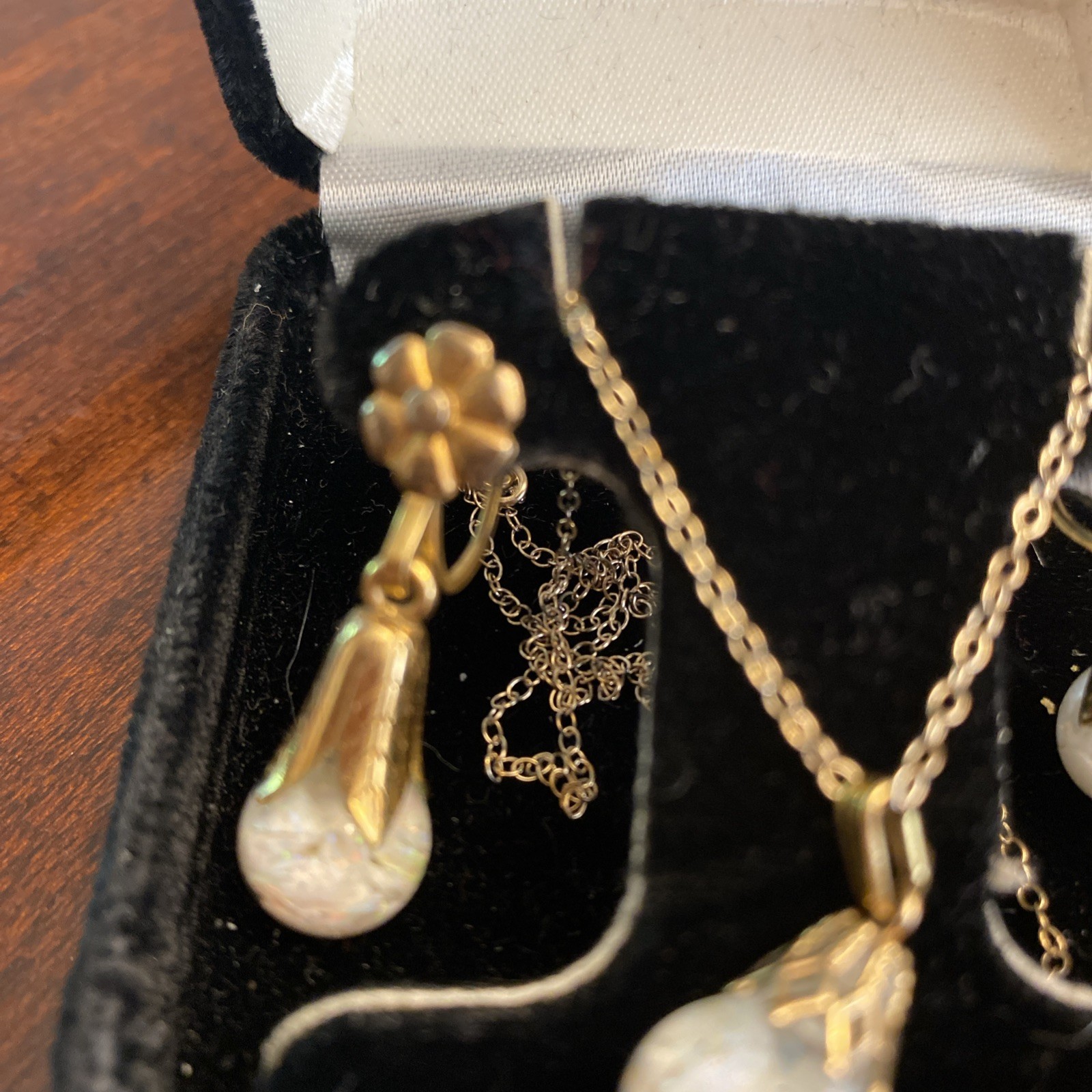 Vintage Floating Opal Earrings Screw Back Pendant Set Gold Filled Floral Drops