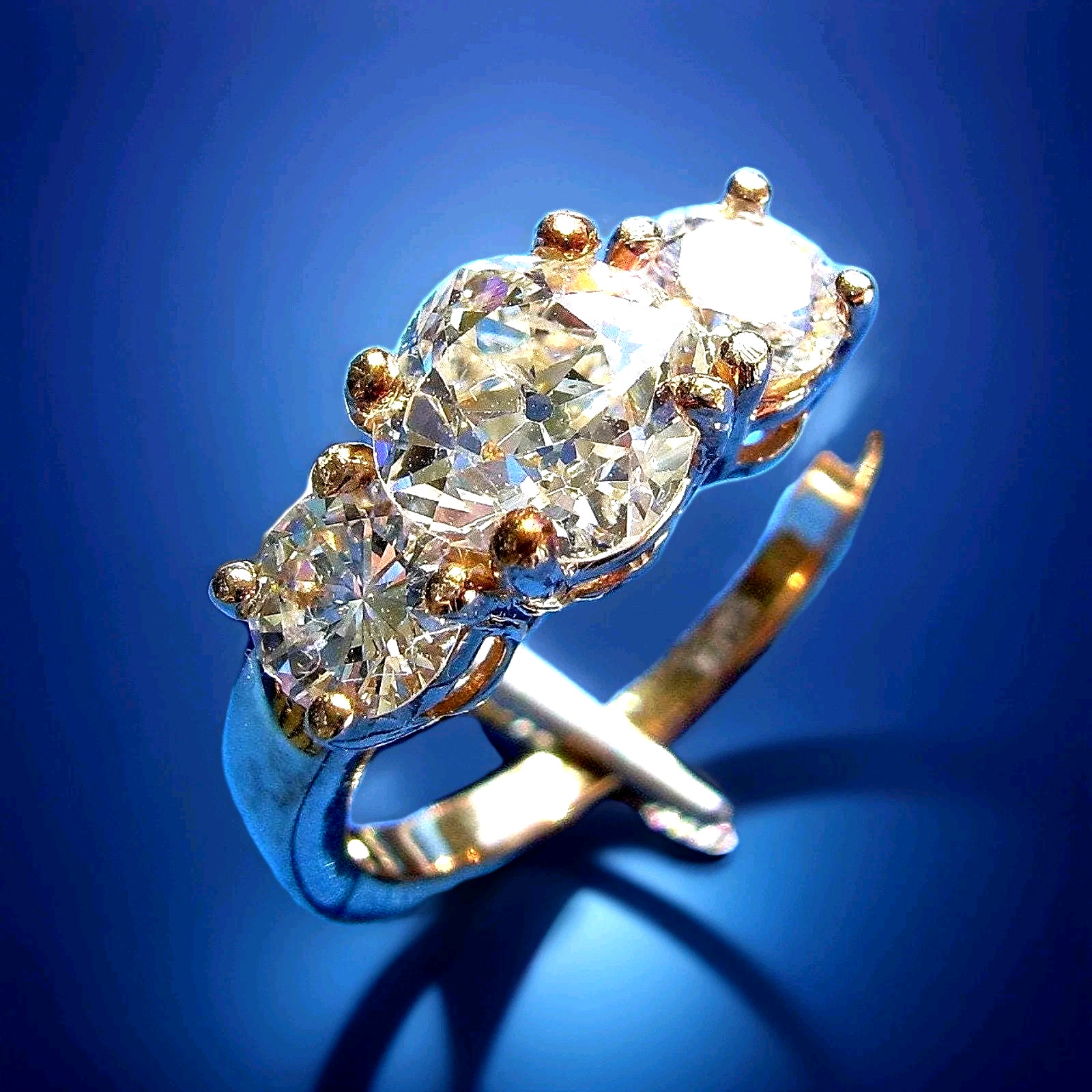 Original EARTH MINED DIAMOND Cushion cut Deco Engagement Ring 3 Stone 14K GOLD
