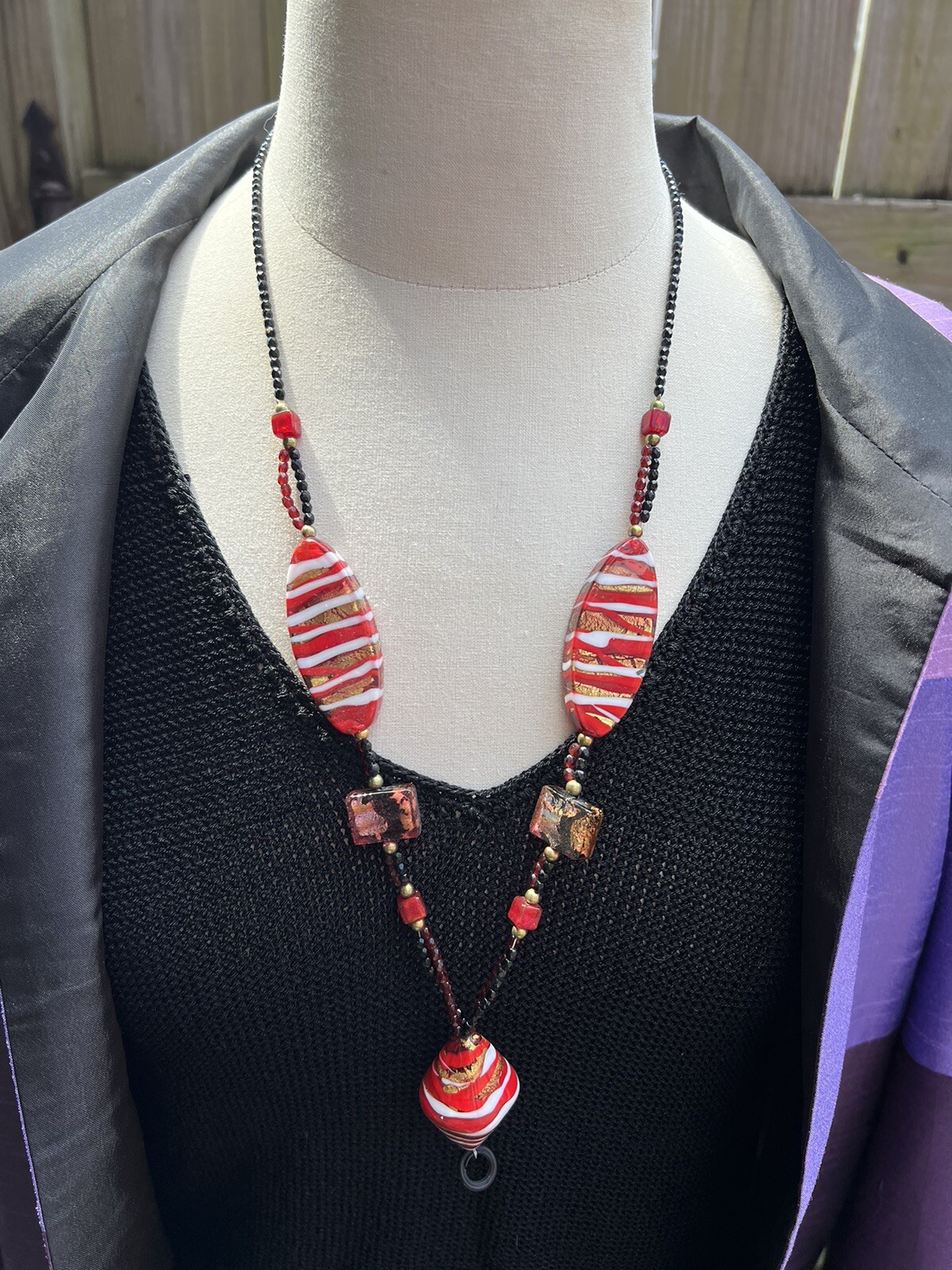 Murano Venice Glass Bead Necklace 15.5” Long 82 Grams Red Gold White Glass EUC