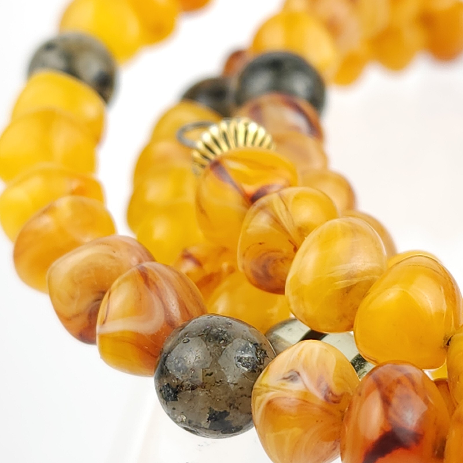 Vintage Amber Tone Memory Wire Choker Necklace Fluorescent Glass & Gemstones 56g