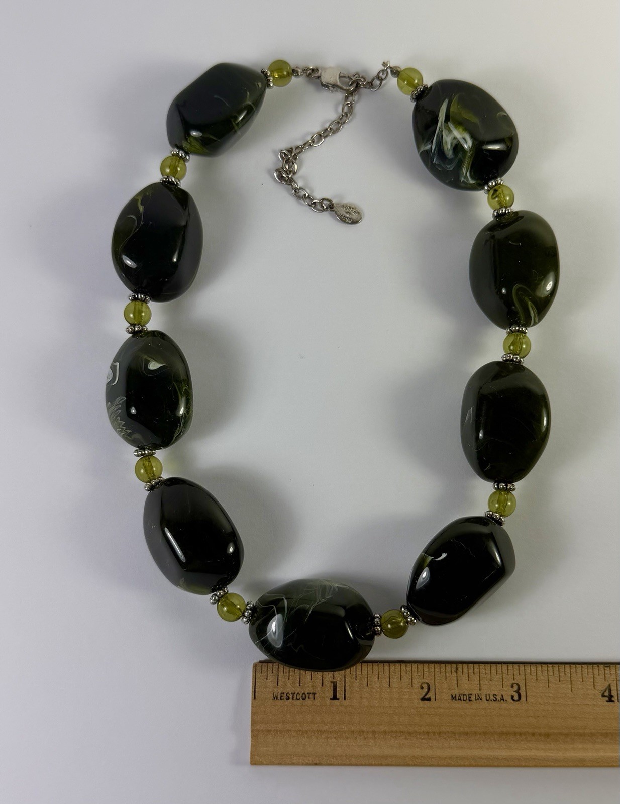 Vintage Robert Rose Resin Green Beaded Adjustable 21 in Necklace