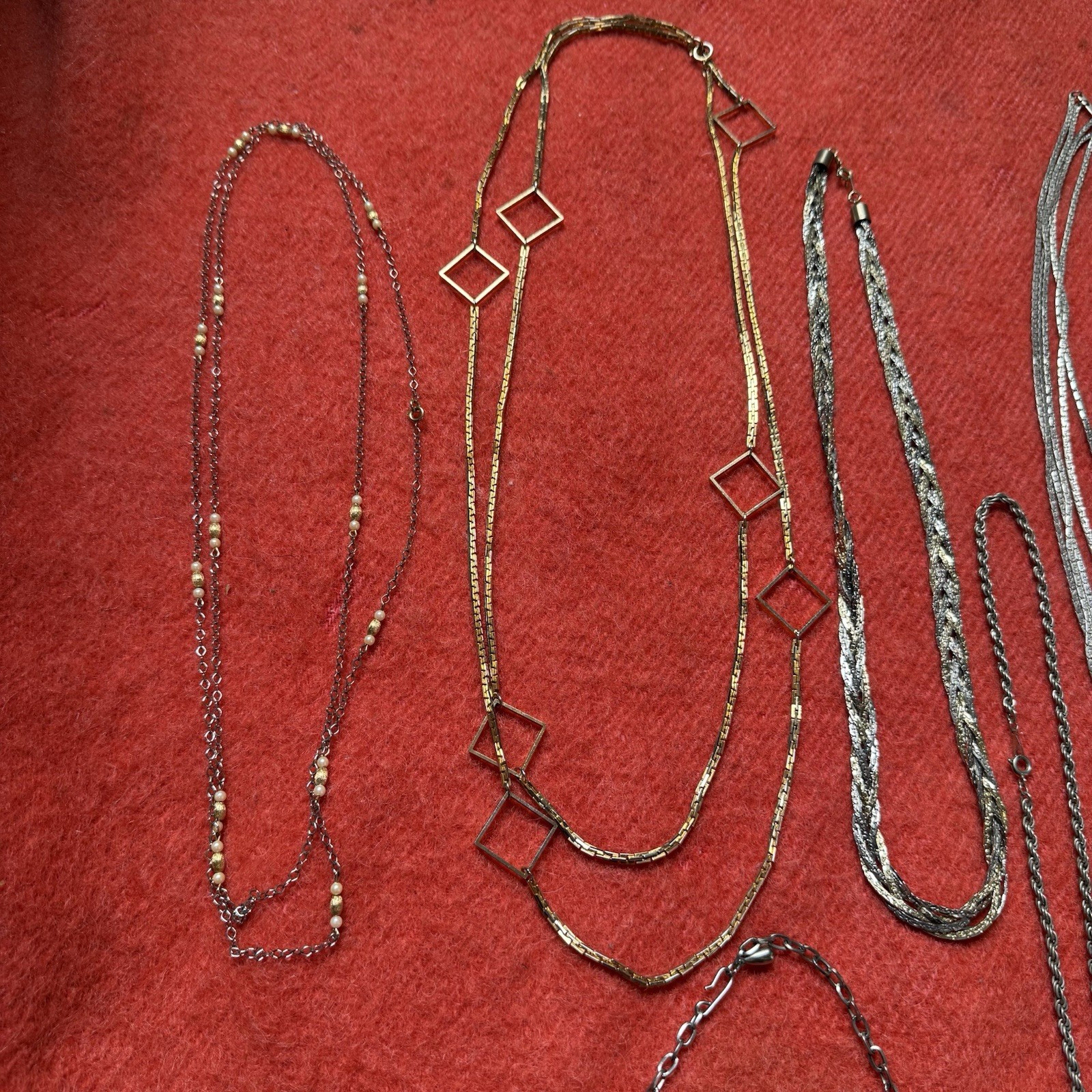 43 Individual Costume Jewelry Vintage Necklaces Metal Gold Silver Other