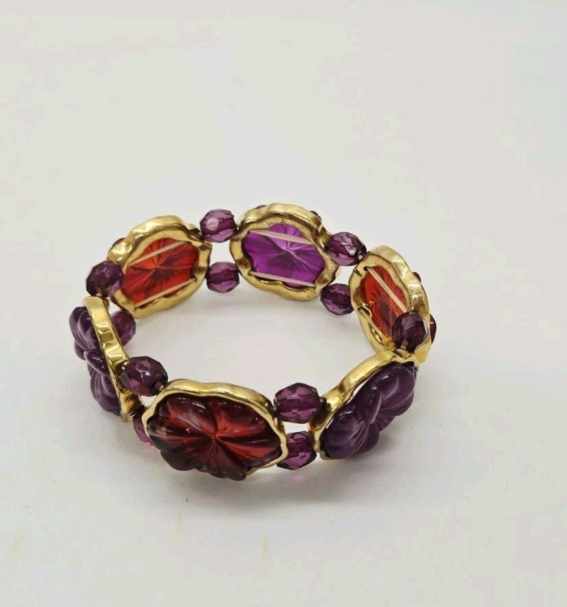 Red Purple Carved Lucite Stretch Bracelet Flower Floral 80’s Style OSFM One Size