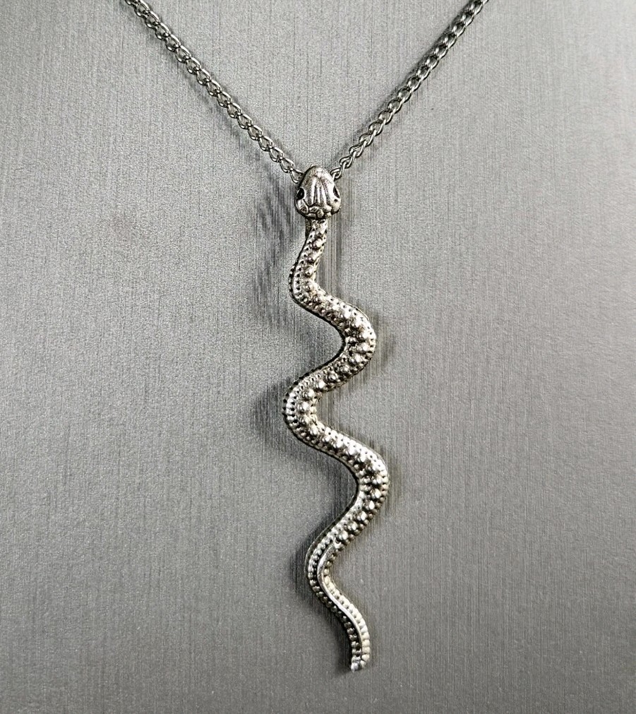 Vintage Snake Pendant Necklace Silver Tone Serpent Choker Chain 15″