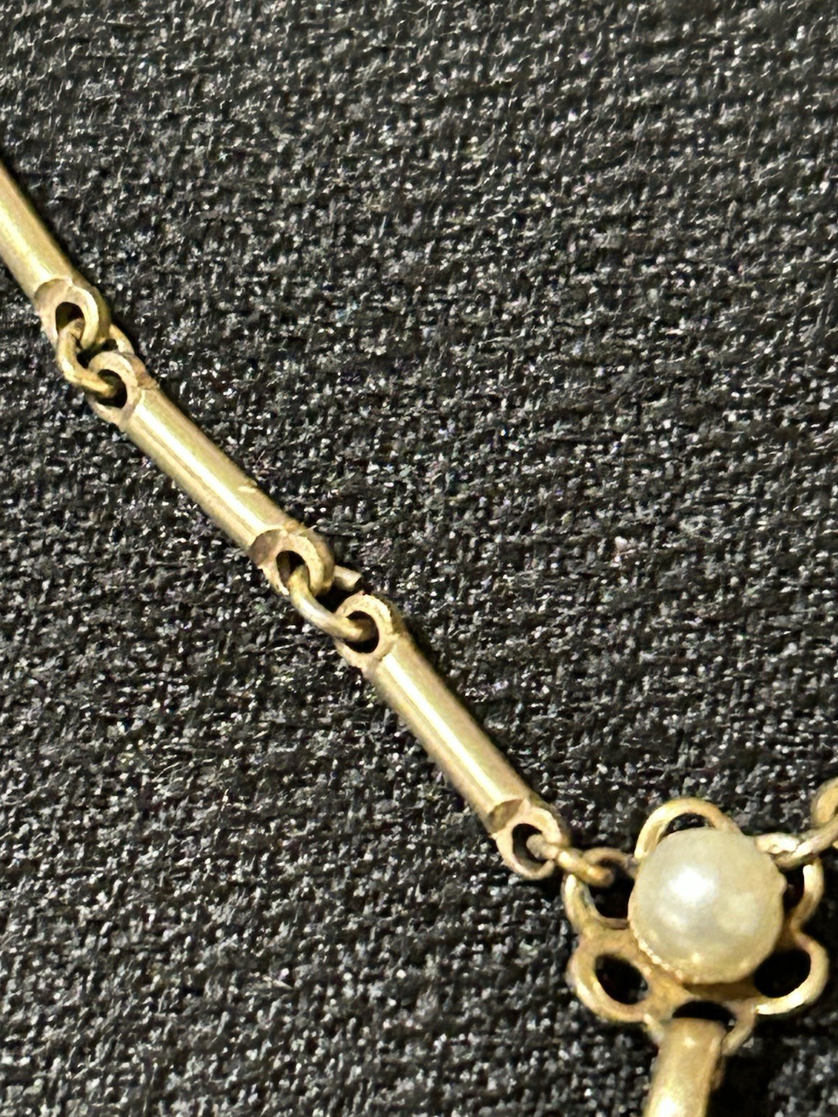 Antique Gold Tone Filigree Hand Painted Rose Faux Pearl Pendant Necklace 14”