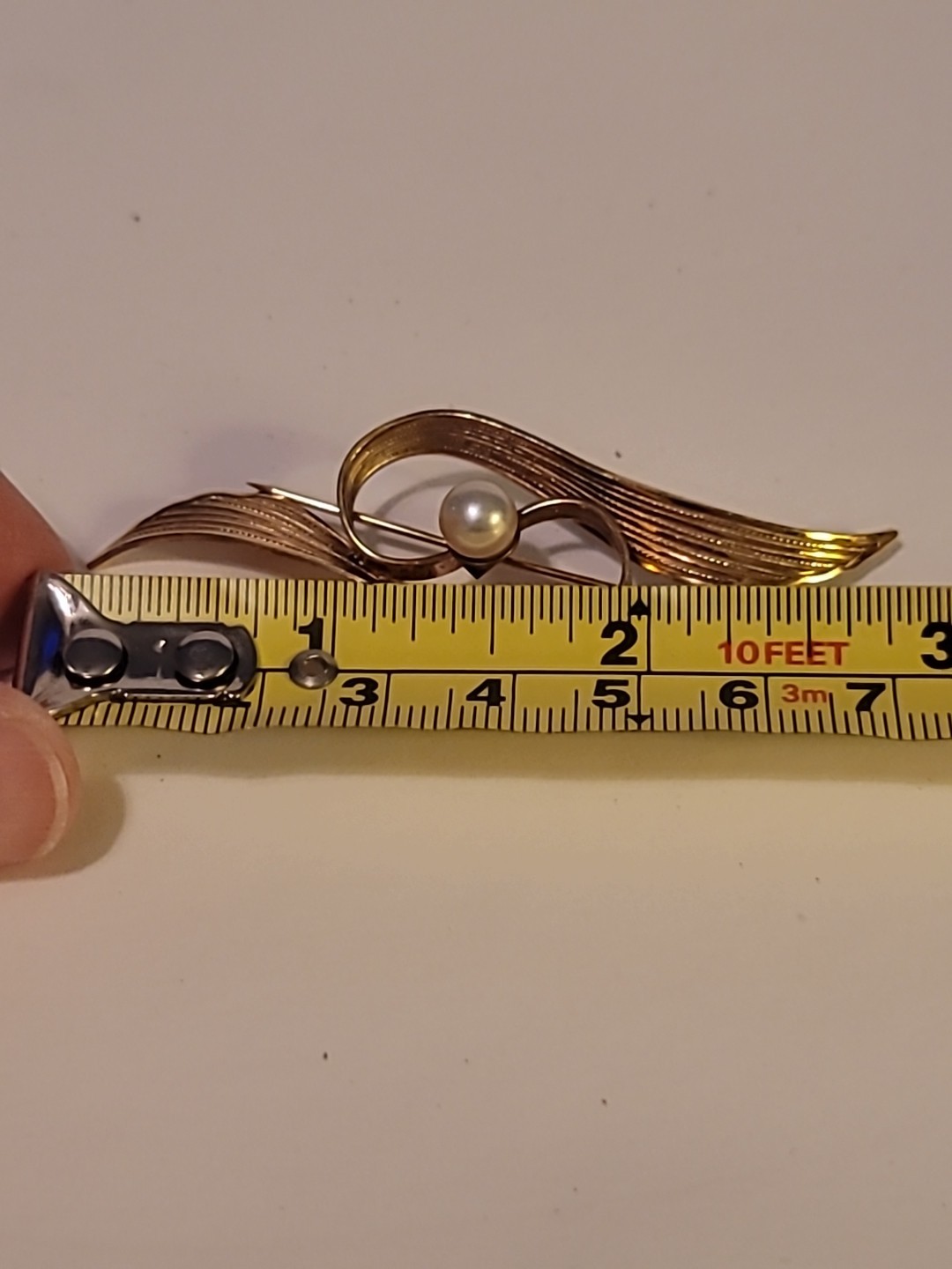 Vintage 4 Winard 12K Yellow Gold Filled Brooch Pin Textured Ribbon w/Pearl