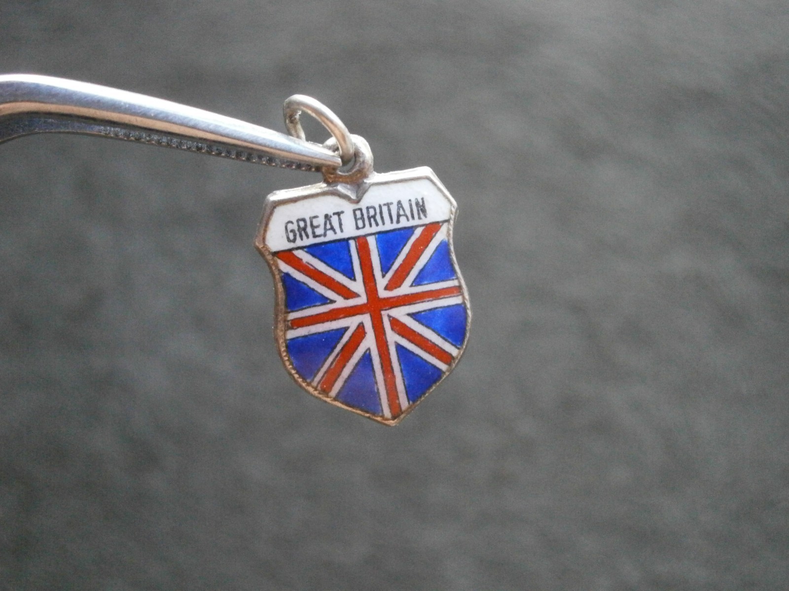Great Britain Flag Vintage REU 800 Silver Enamel Travel Bracelet Charm Shield