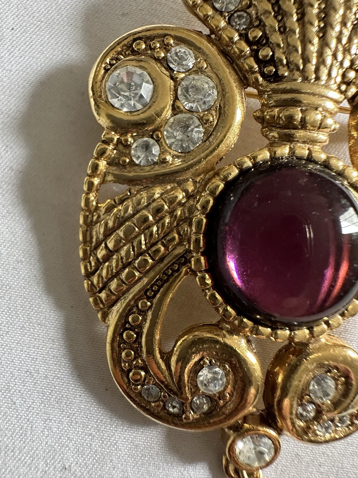 Vintage JEFF LIEB Purple Glass Cabochon Rhinestone Faux Pearl Pin Brooch B4